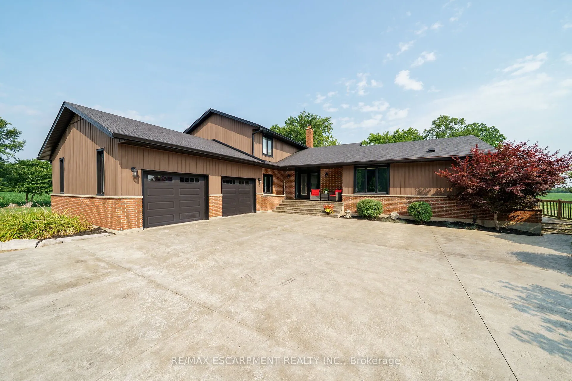 911 Indiana Road E