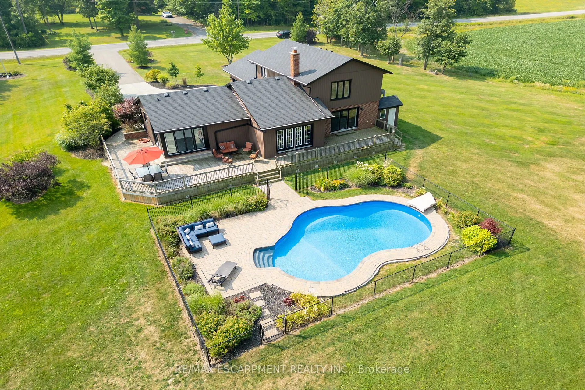 911 Indiana Road E