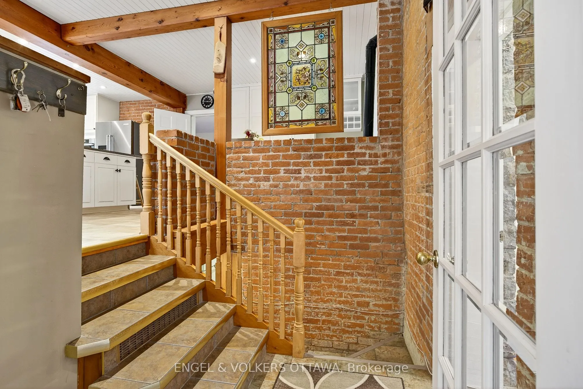 233 Strathburn Street
