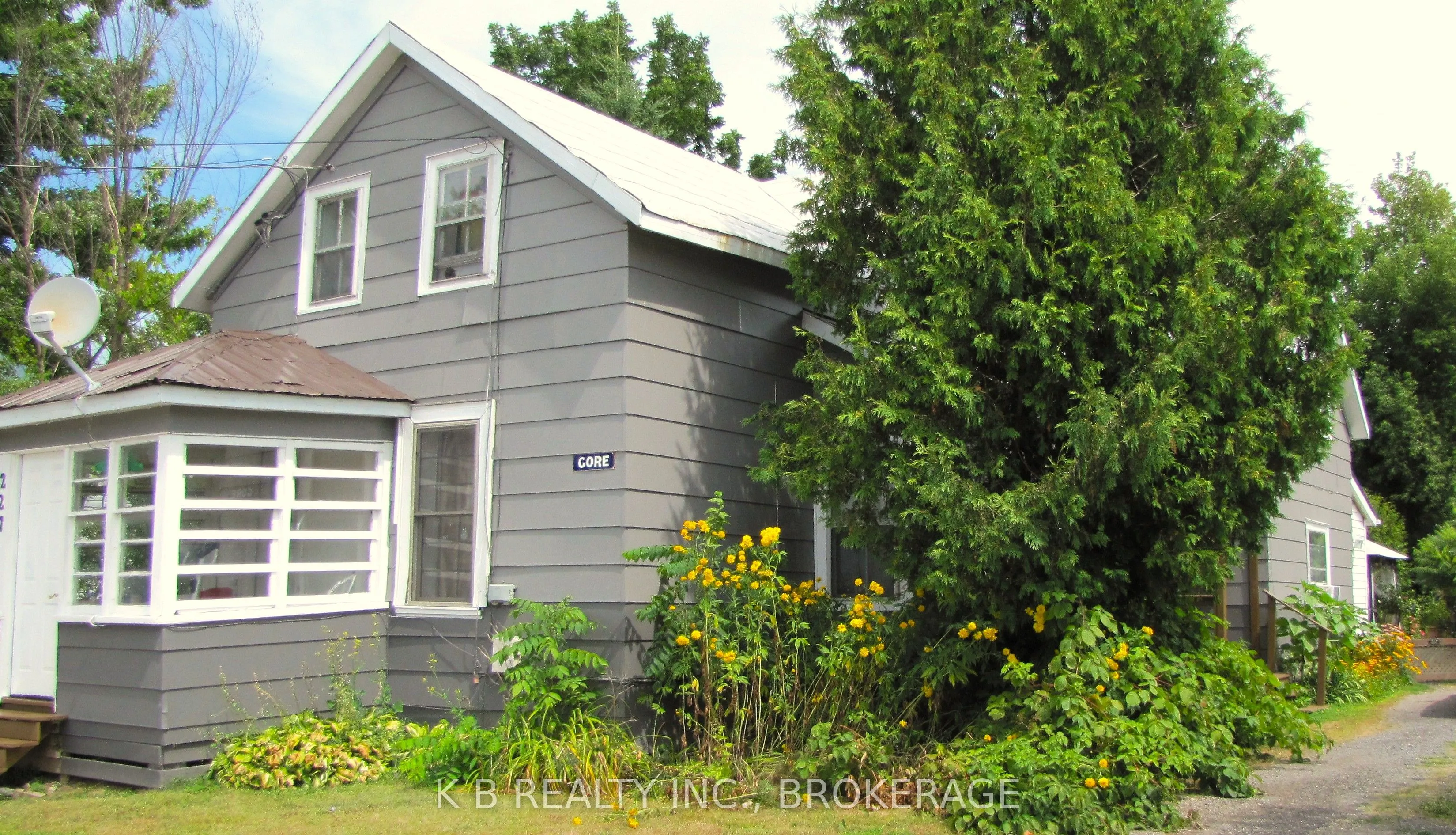 229 Gore Street E
