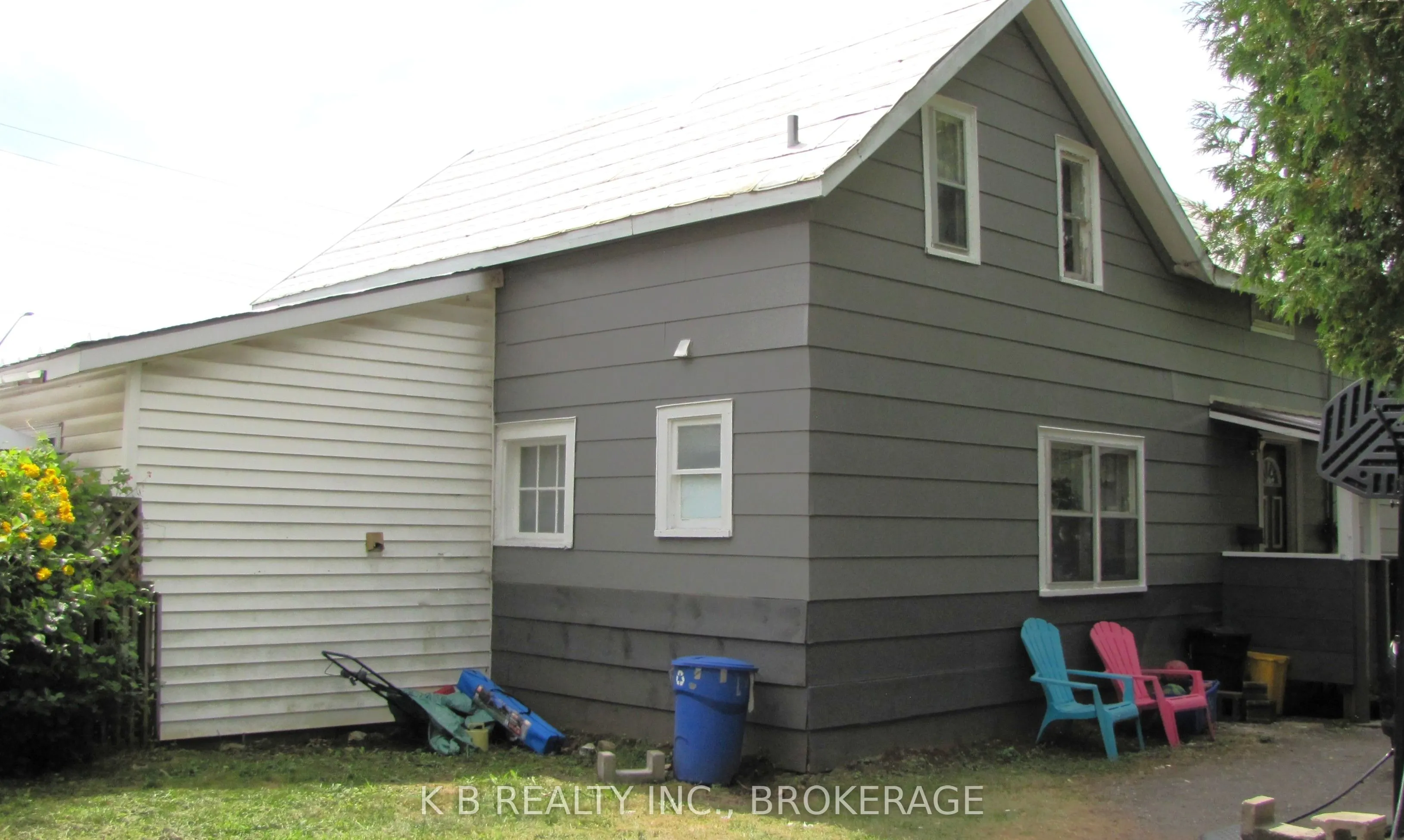 229 Gore Street E