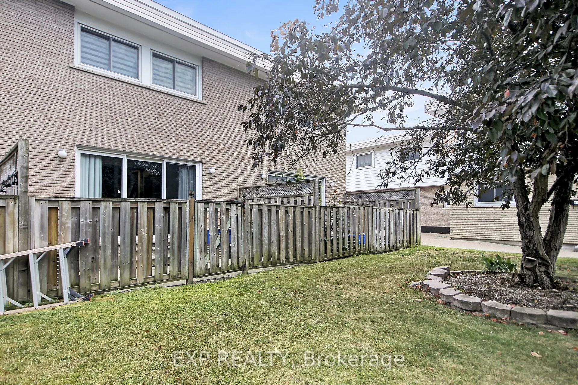 83 Hadley Circle, #19