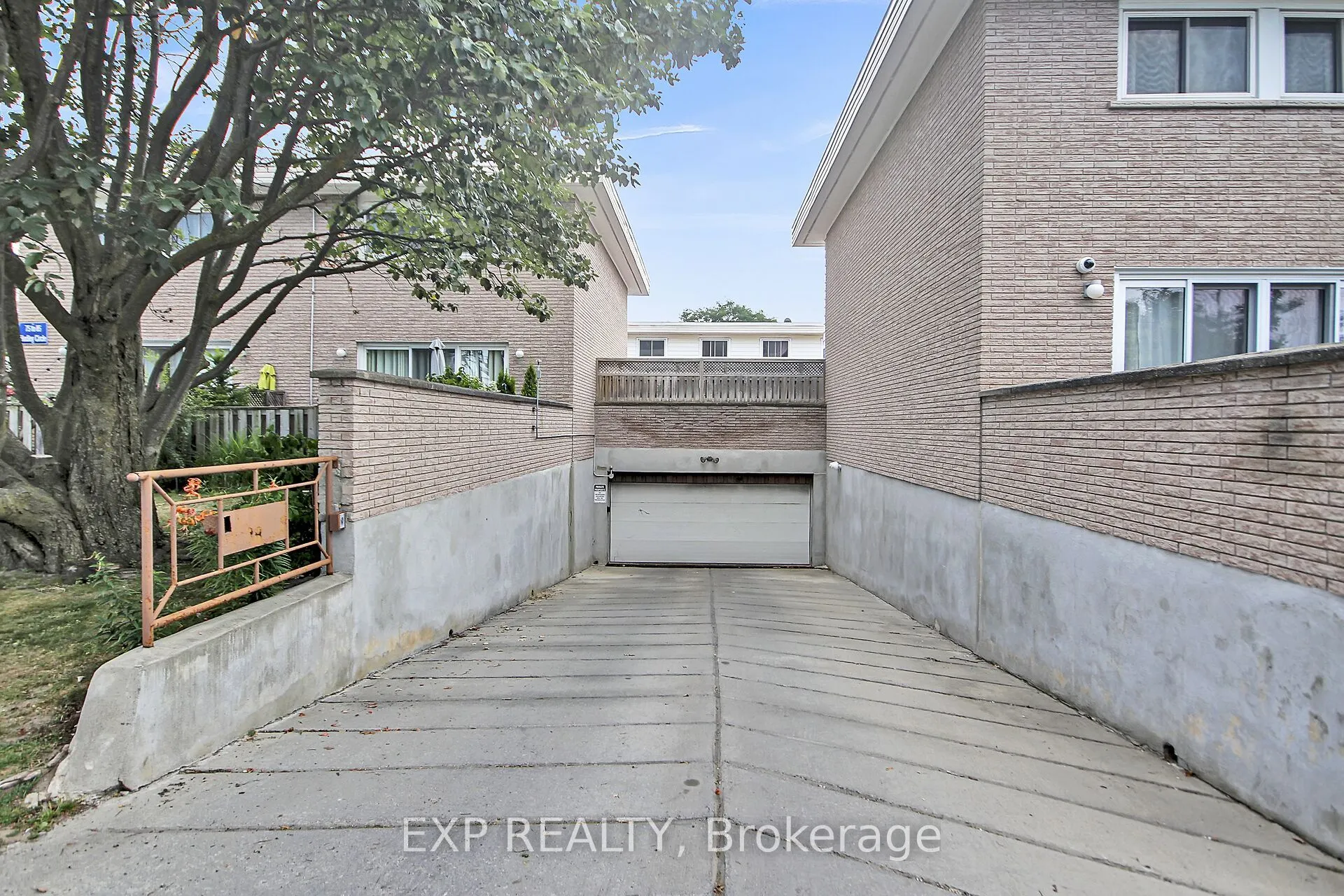 83 Hadley Circle, #19