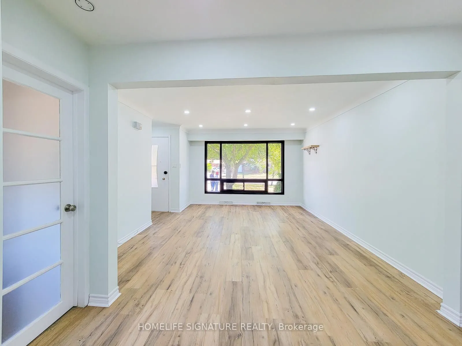 443 Vine Street