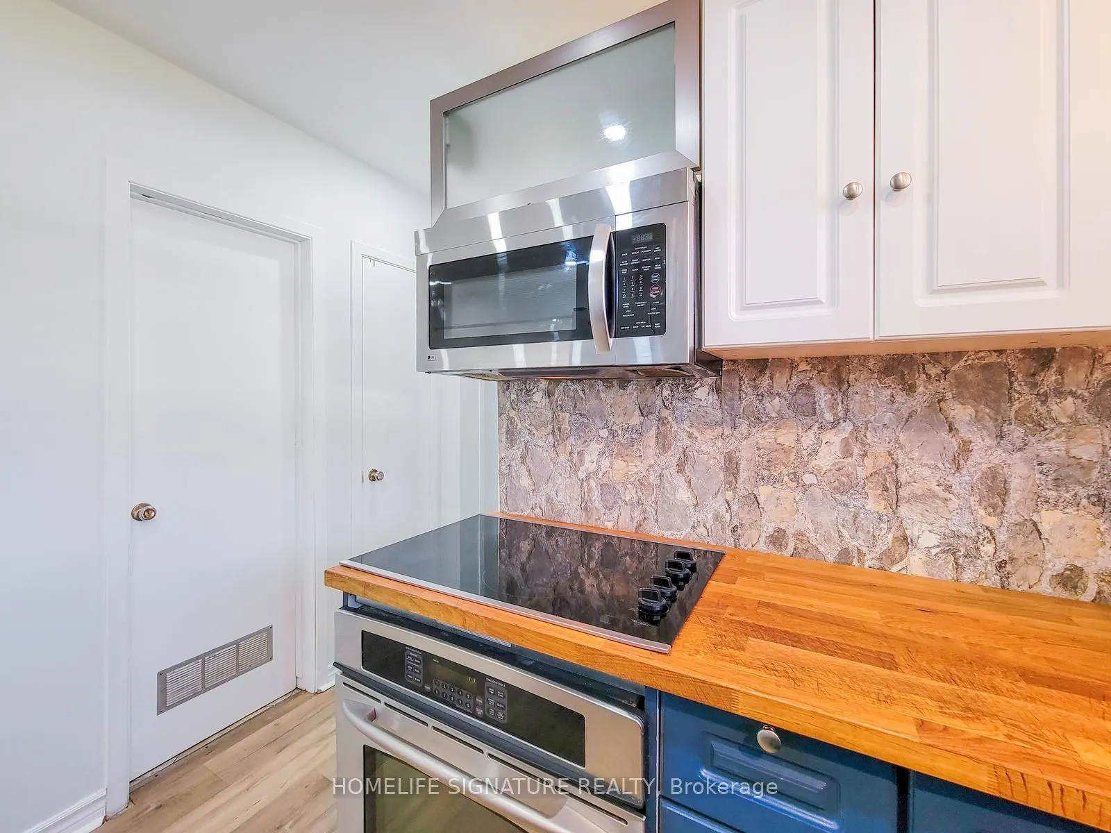 443 Vine Street