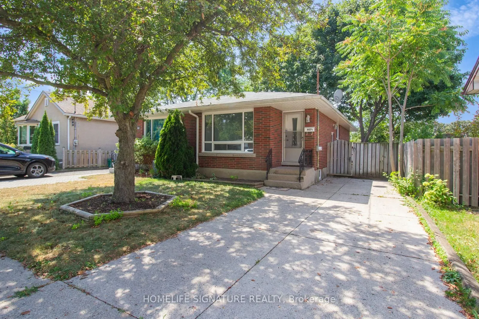 443 Vine Street
