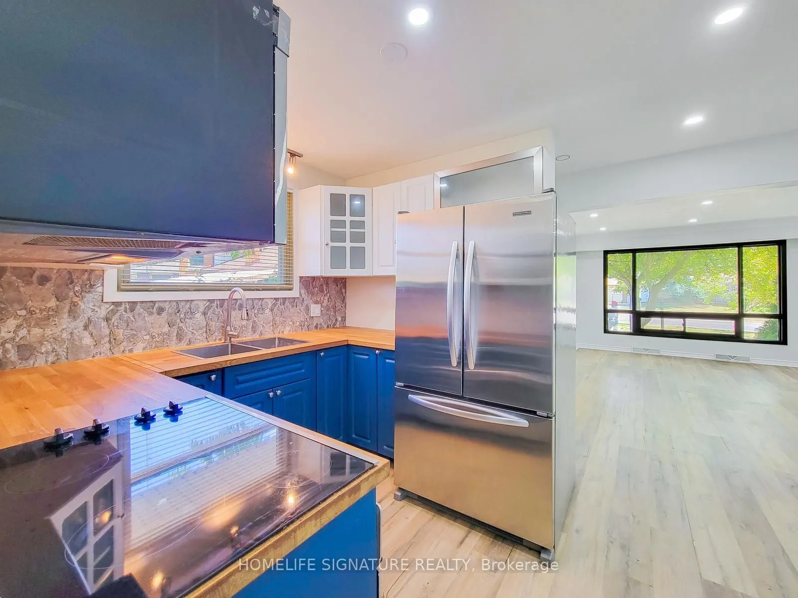 443 Vine Street
