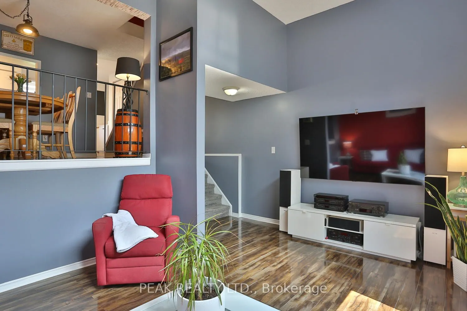 1085 Queens Boulevard, #13