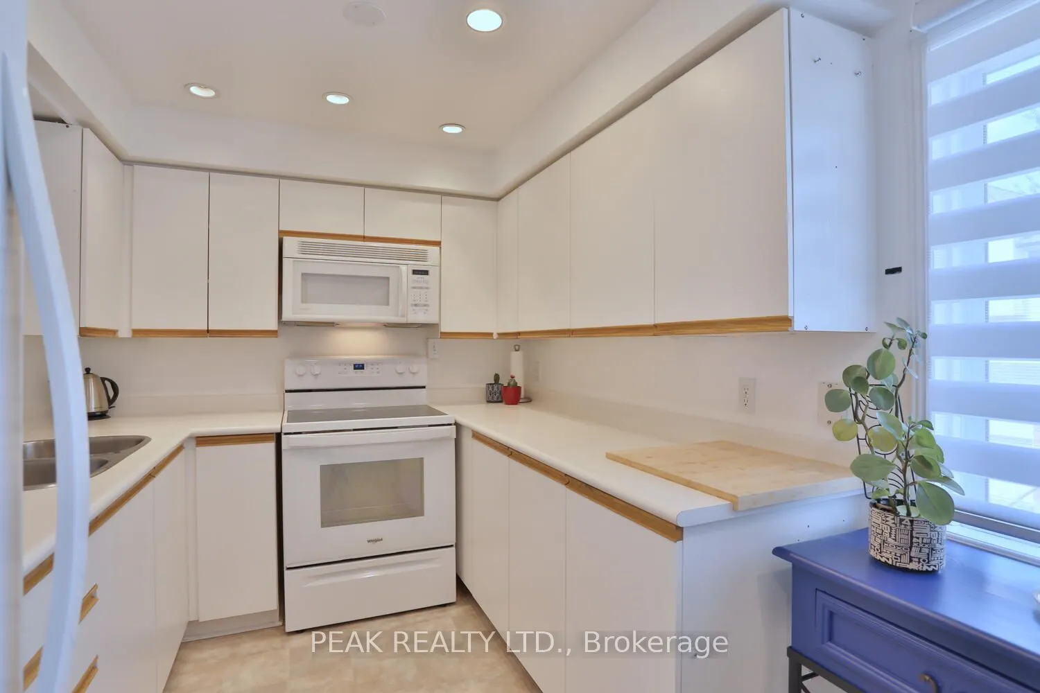 1085 Queens Boulevard, #13