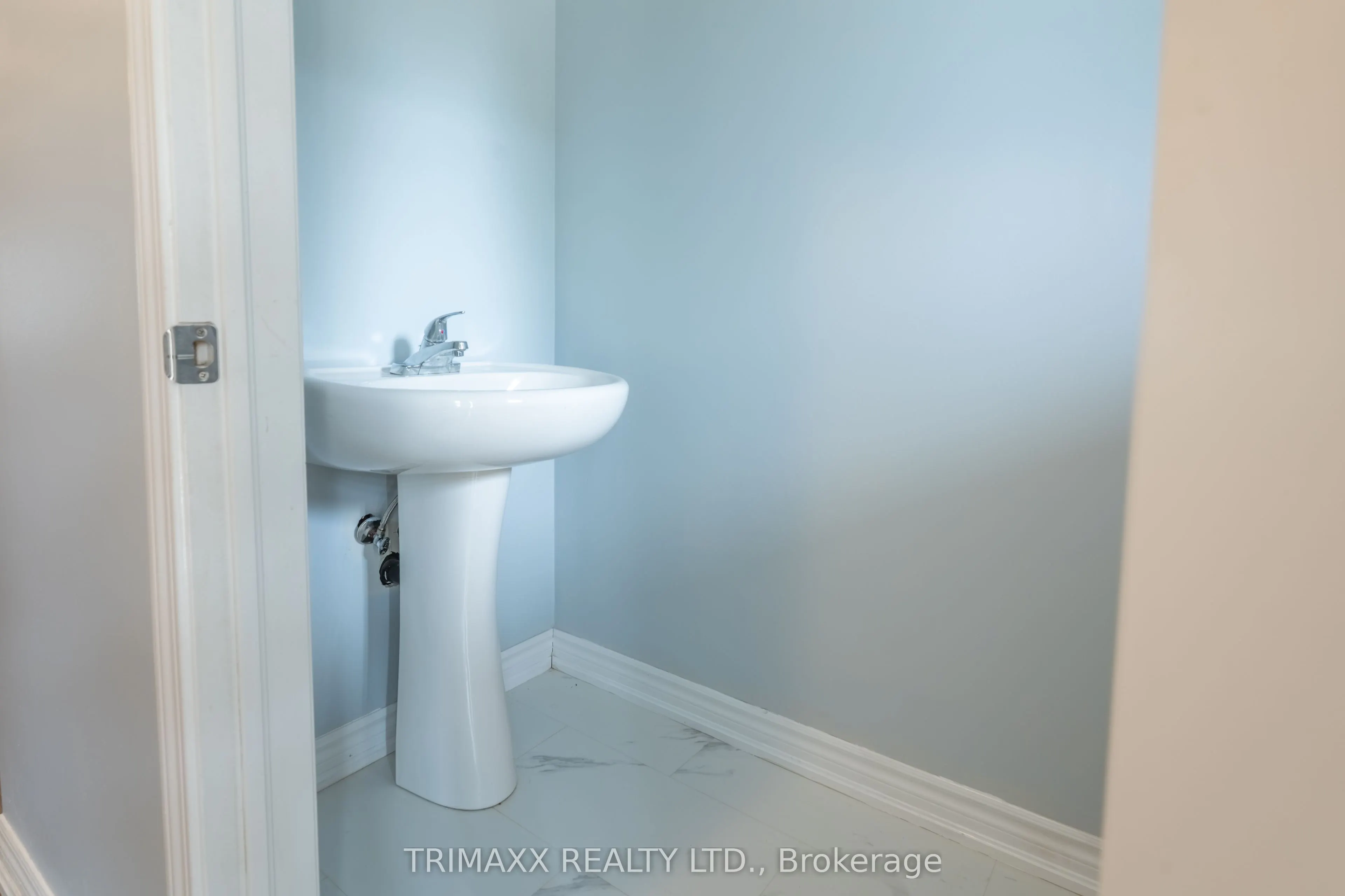 39 Perenack Avenue, #18