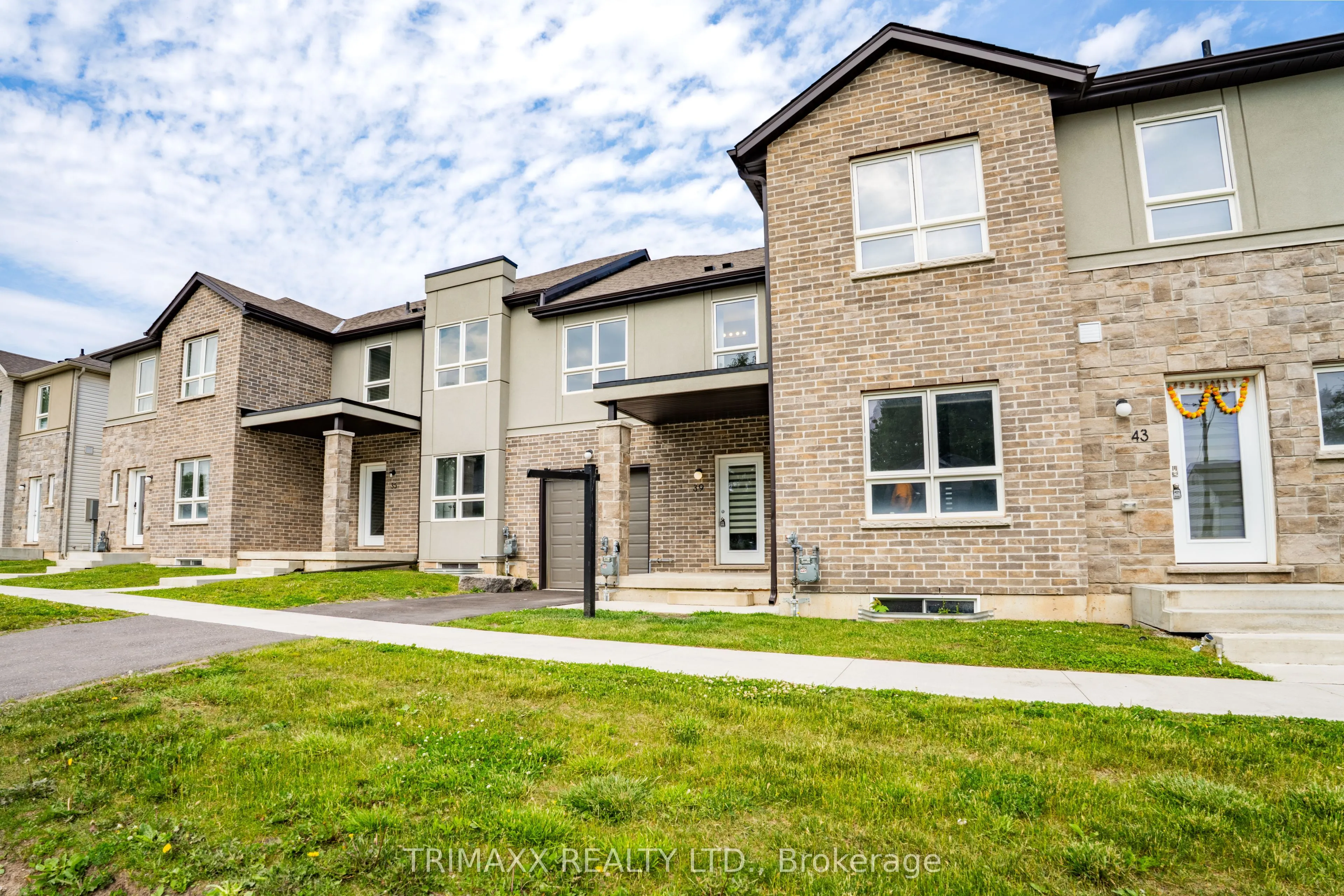 39 Perenack Avenue, #18