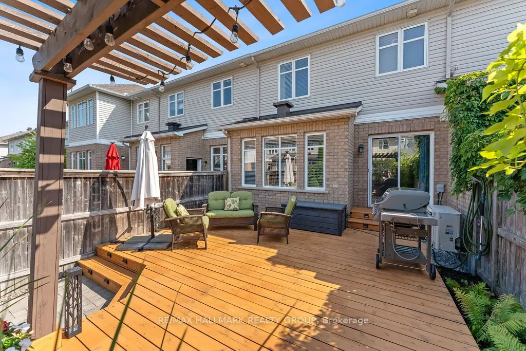 920 Schooner Crescent