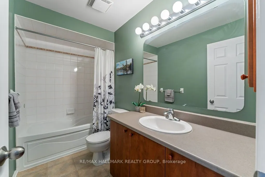 920 Schooner Crescent