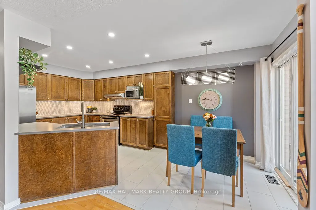 920 Schooner Crescent