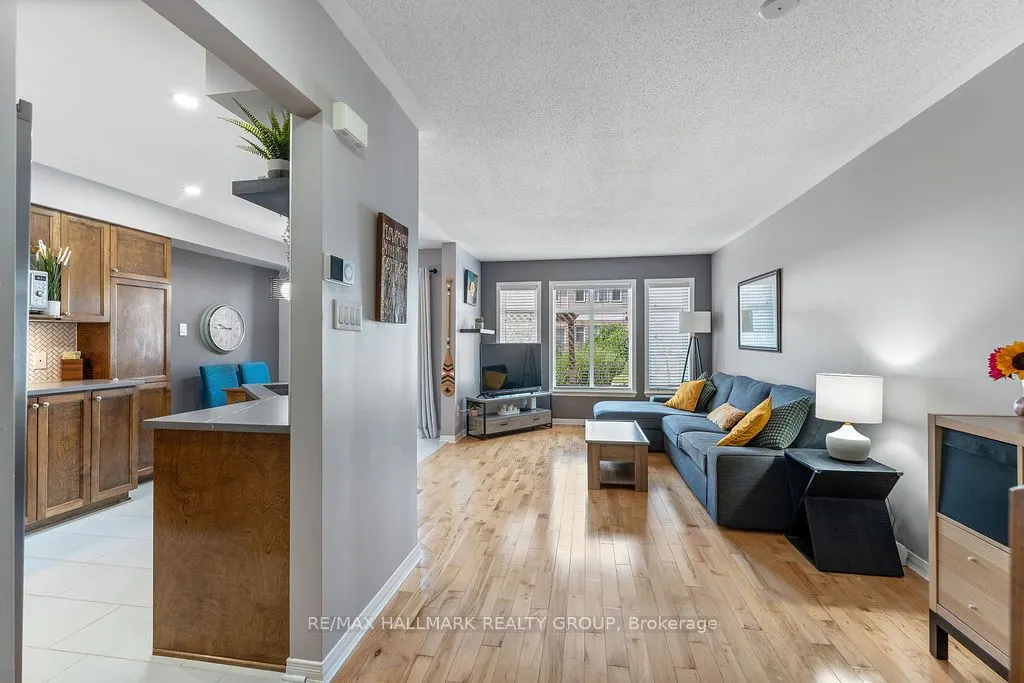 920 Schooner Crescent