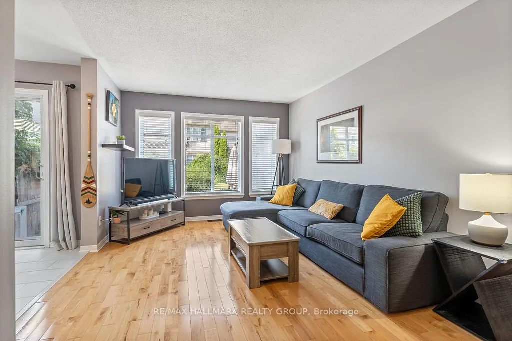 920 Schooner Crescent