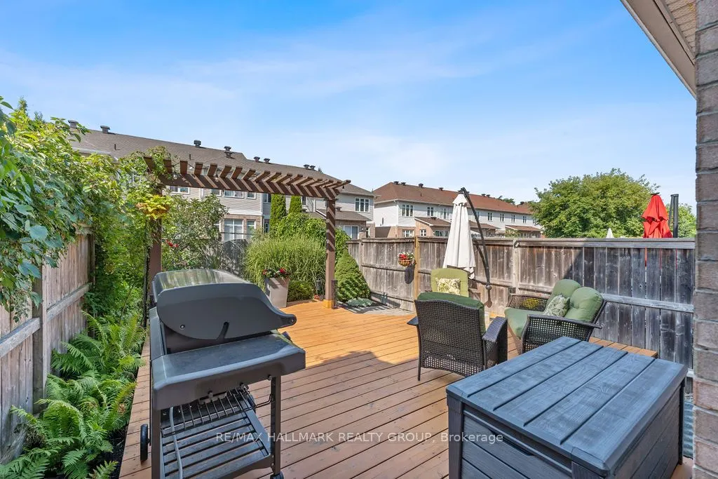 920 Schooner Crescent