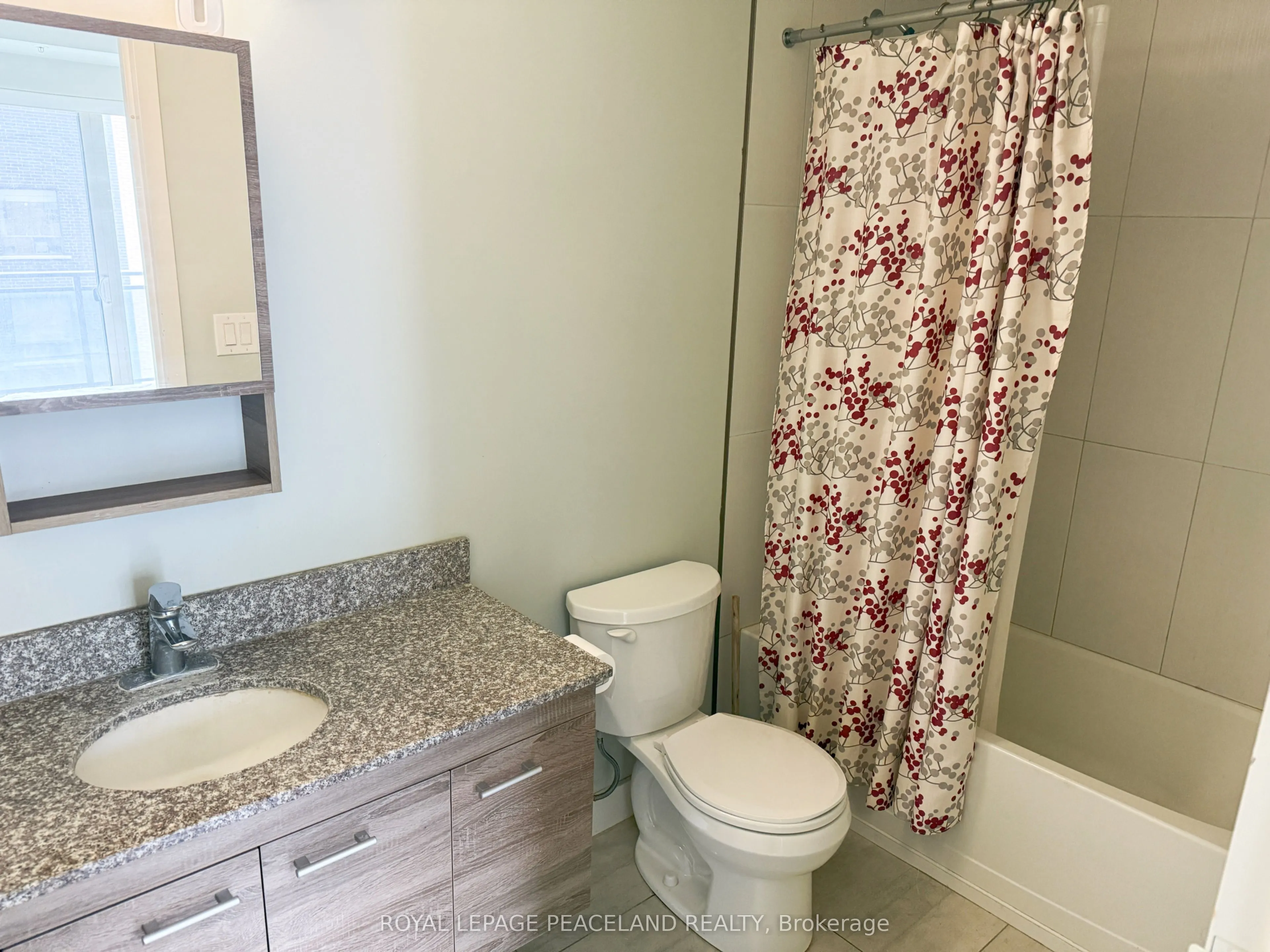 318 Spruce Street, #901