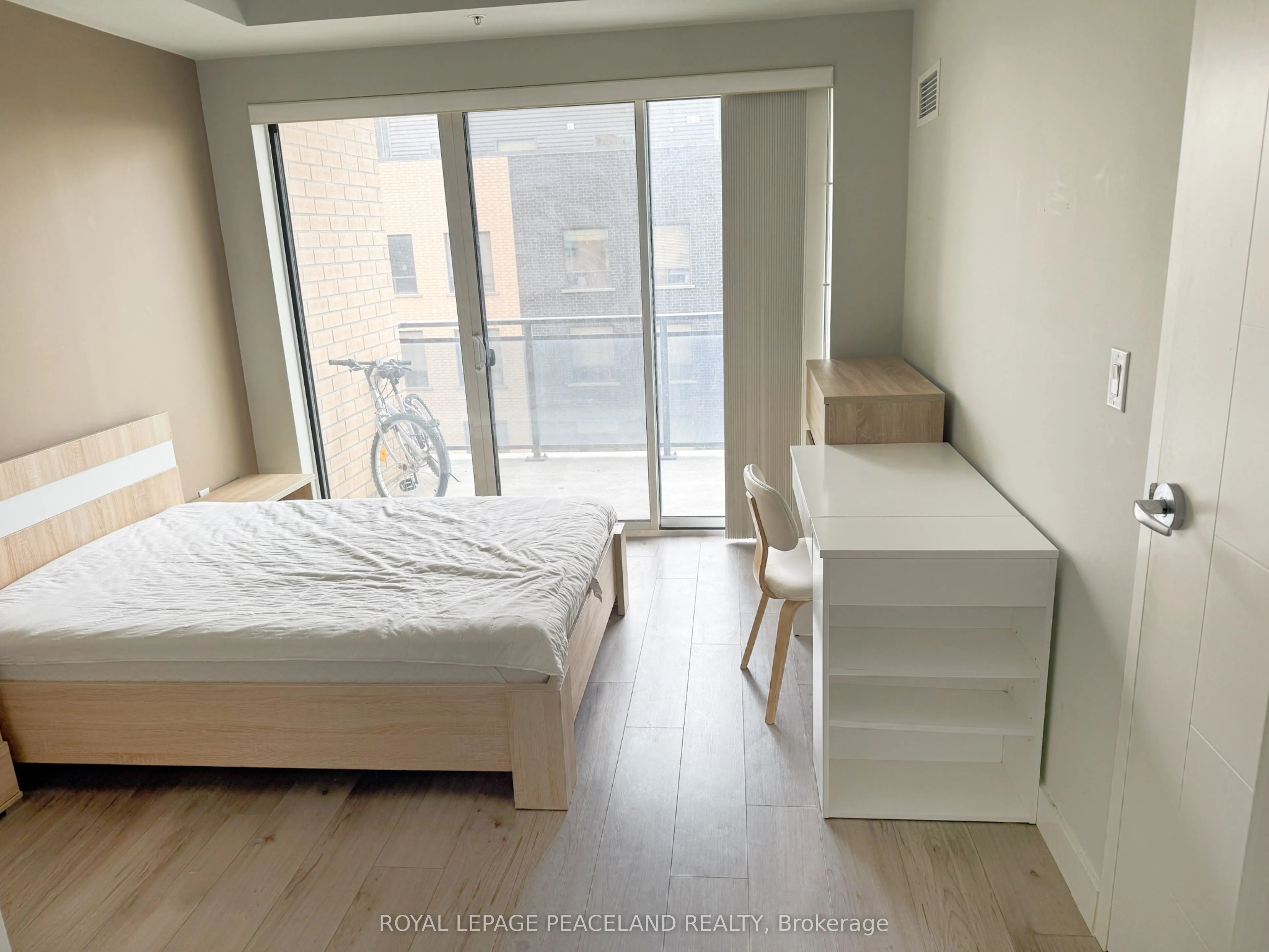 318 Spruce Street, #901
