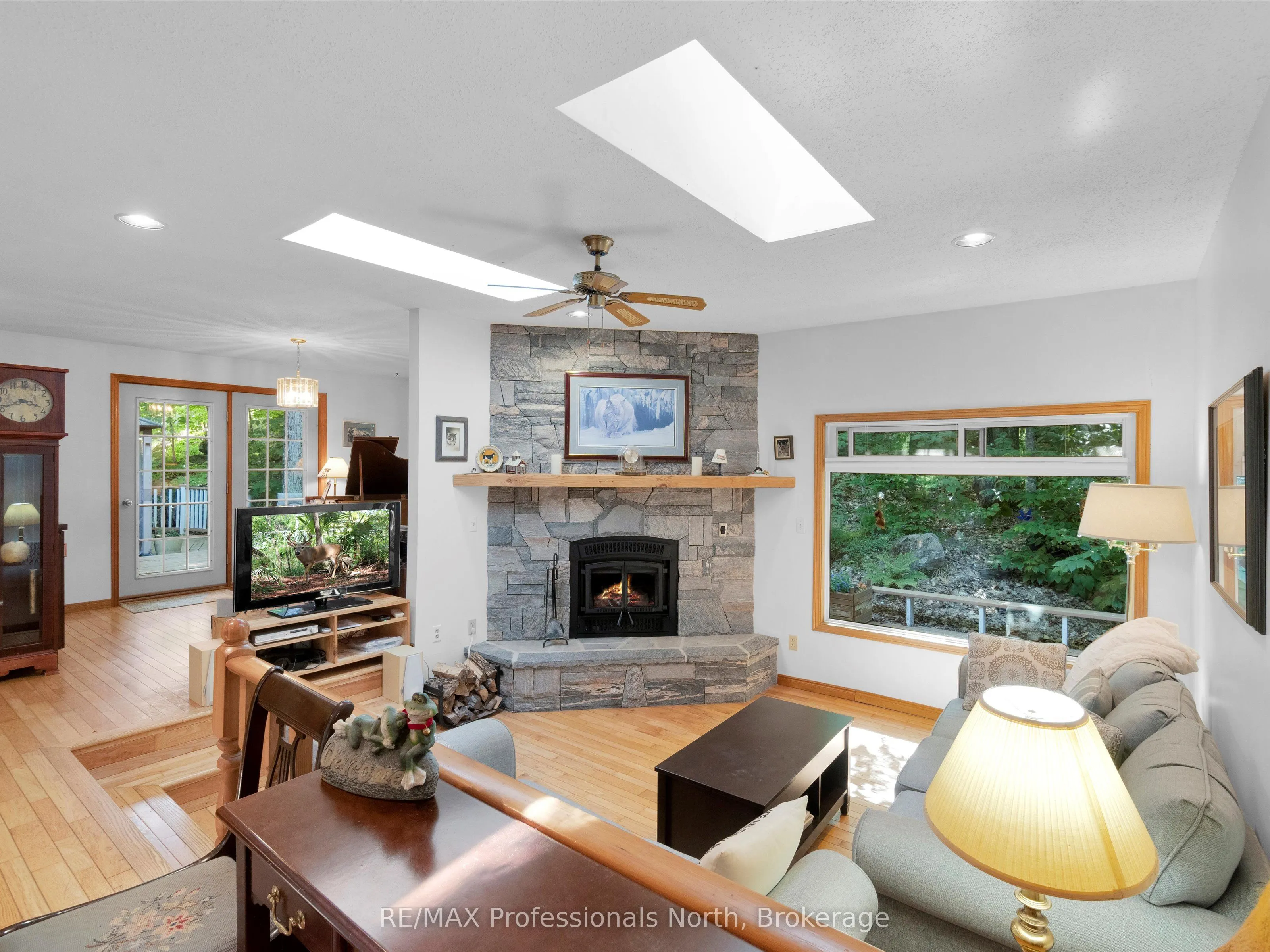 5 Todholm Drive