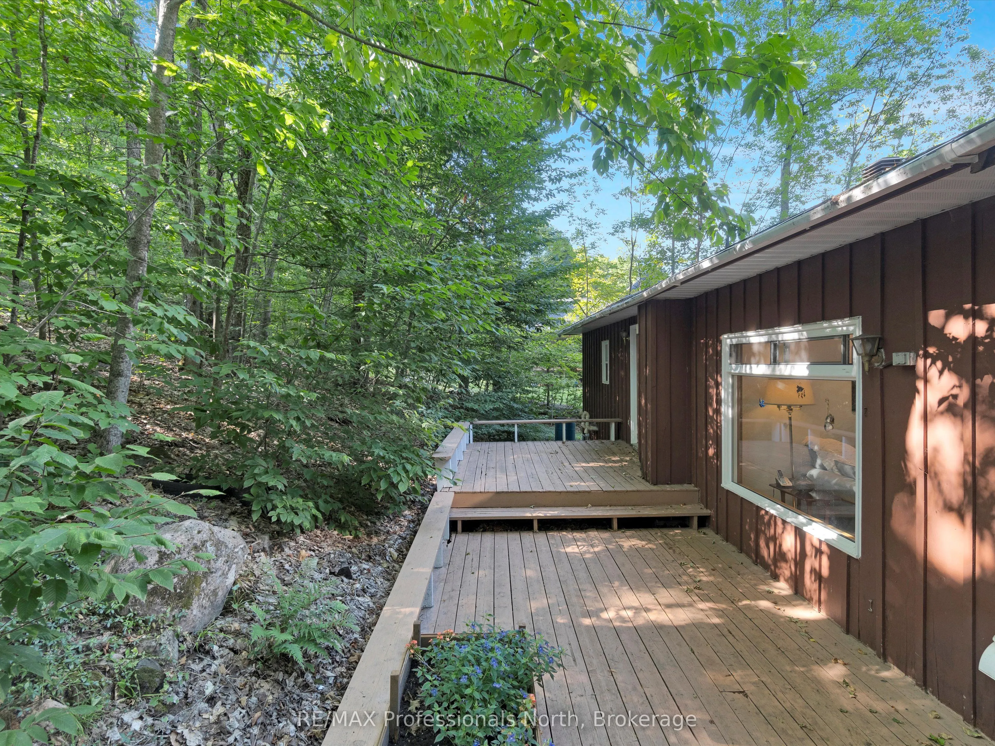 5 Todholm Drive