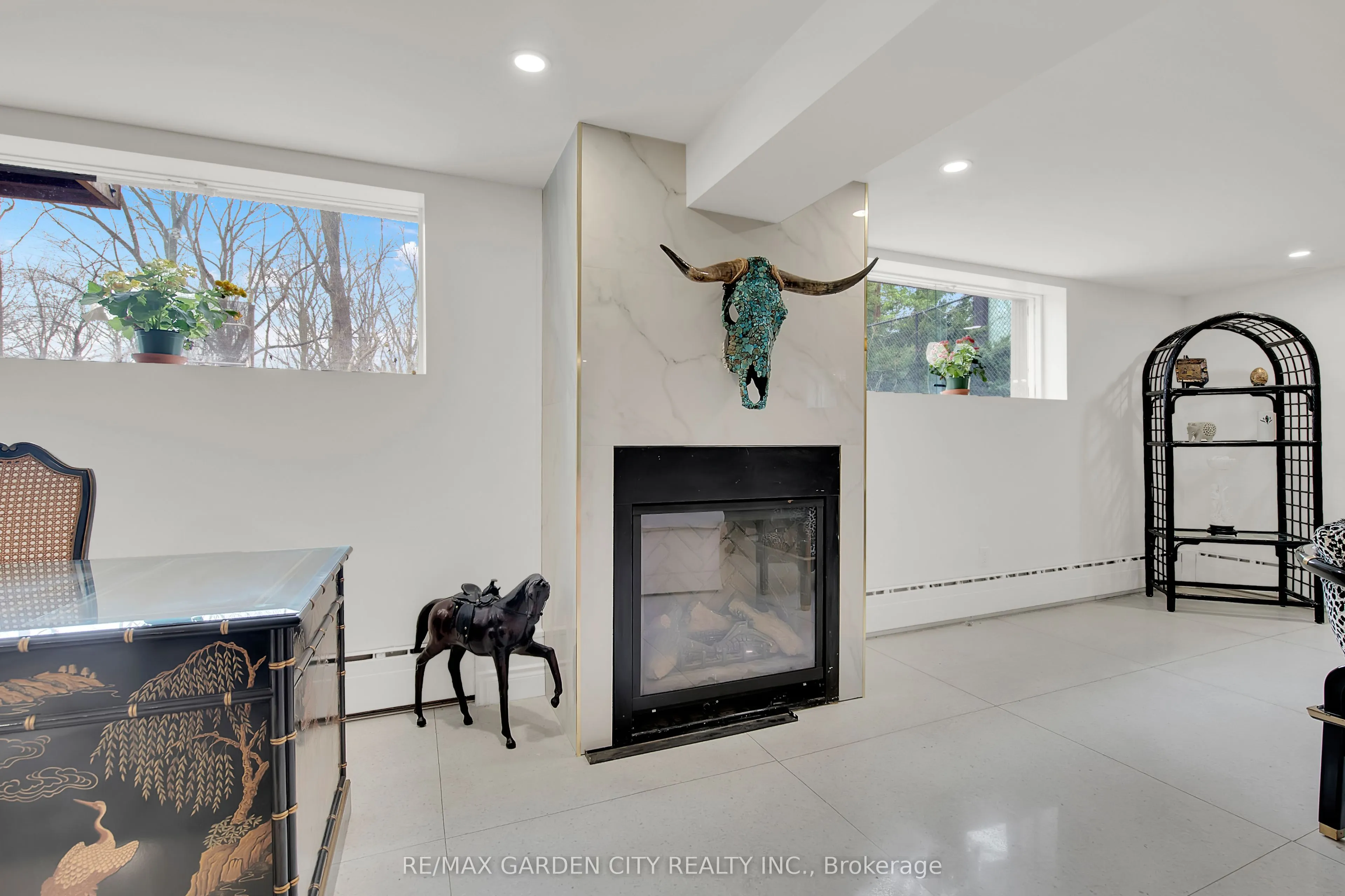 16 Freeland Court