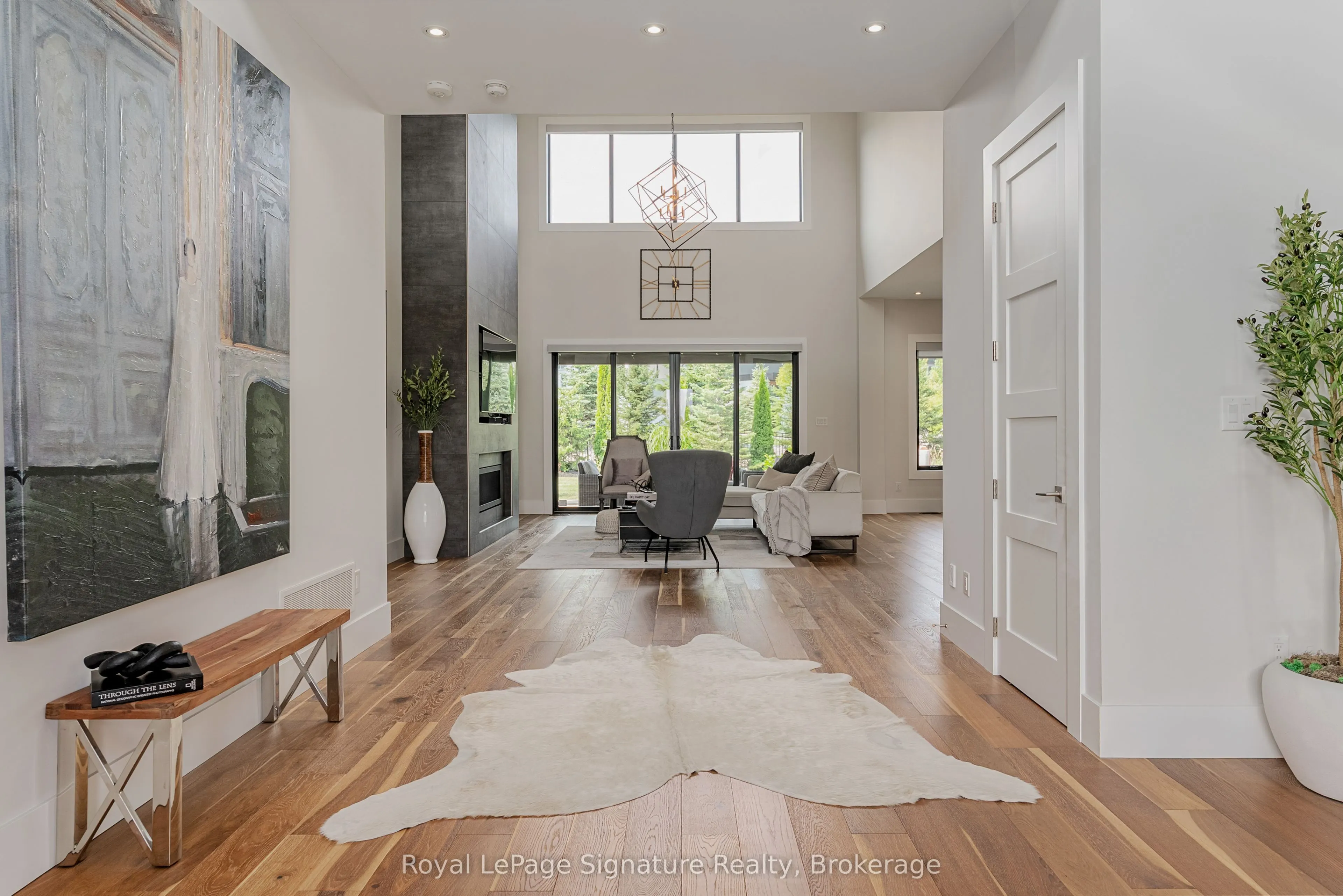 128 Arnot Crescent