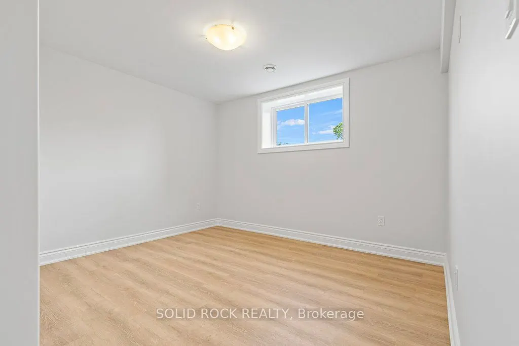 9 Billings Avenue W