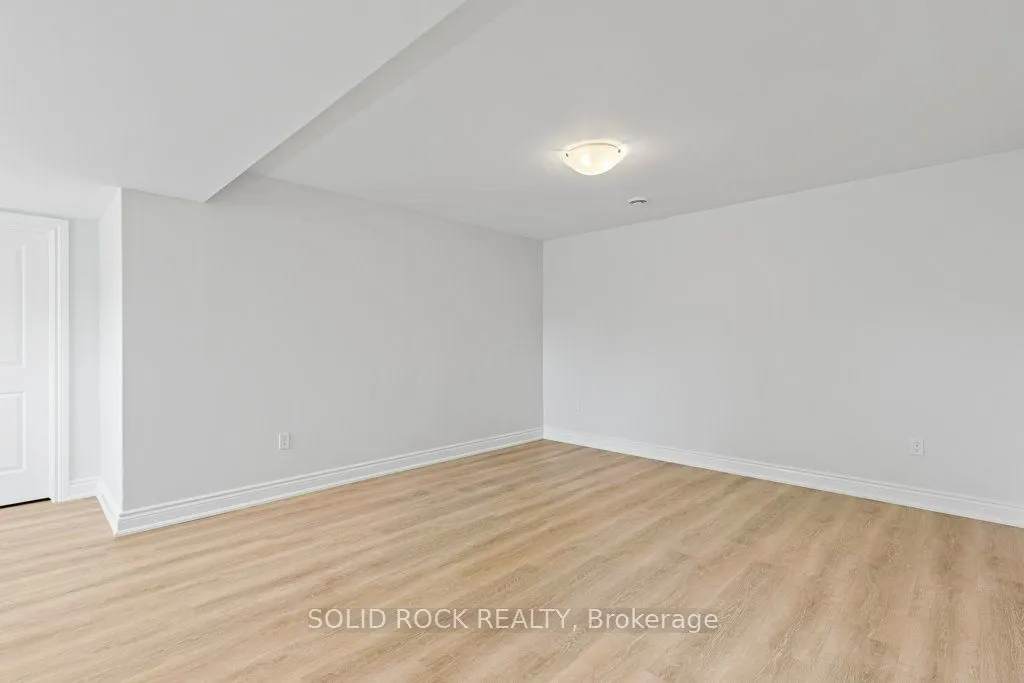 9 Billings Avenue W