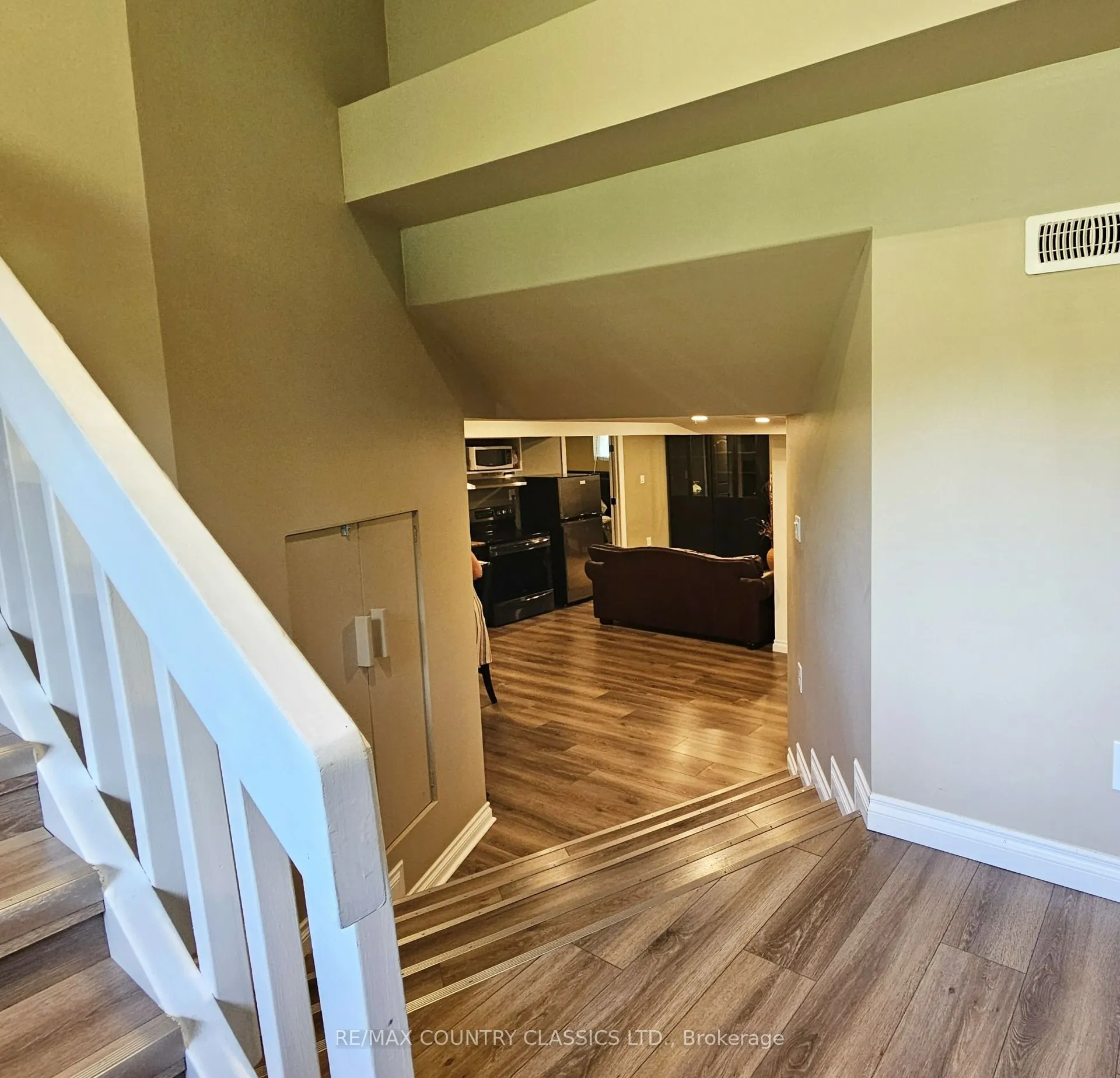 1694 Siberia Road