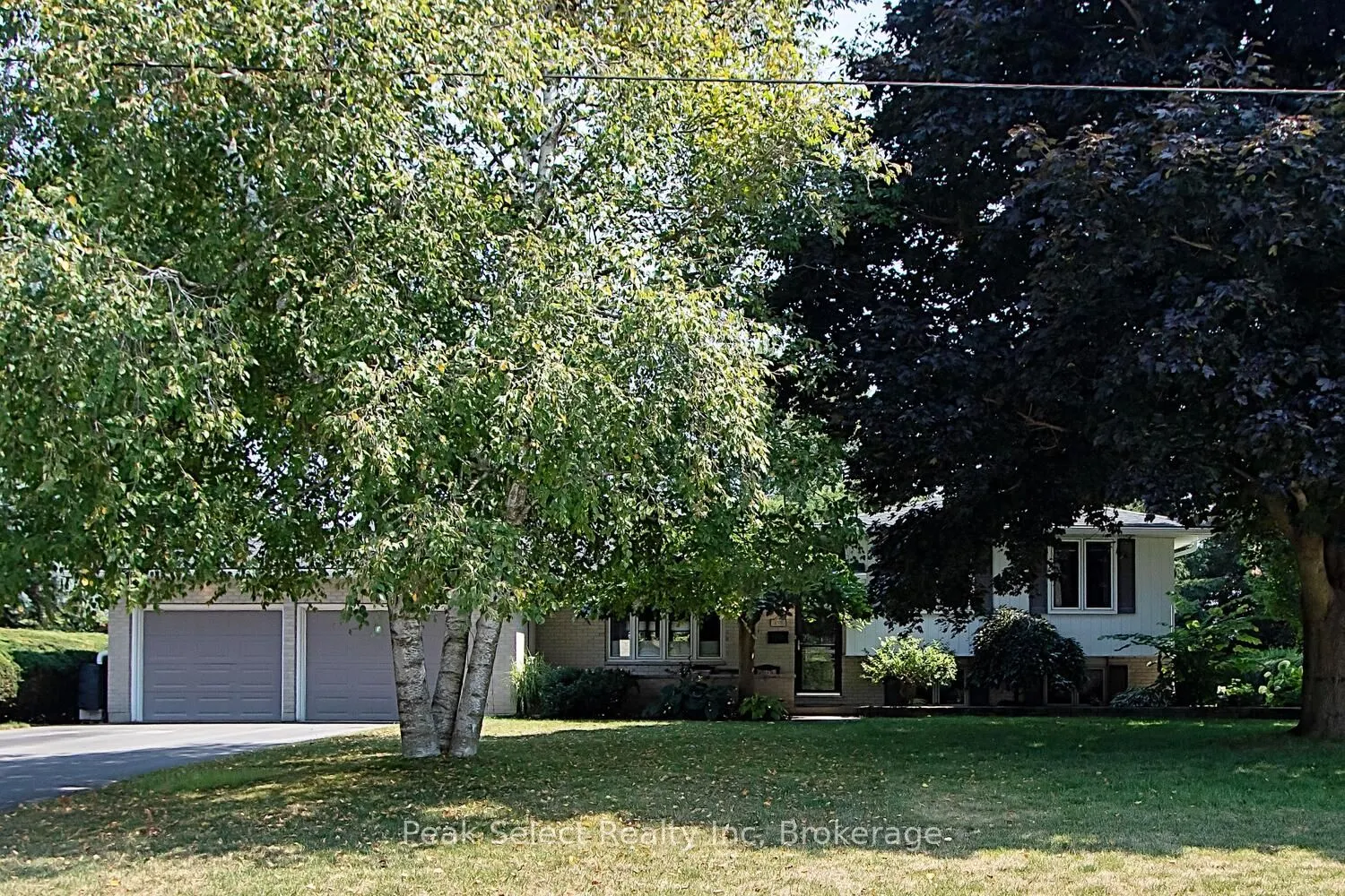 139 Waterloo Street S