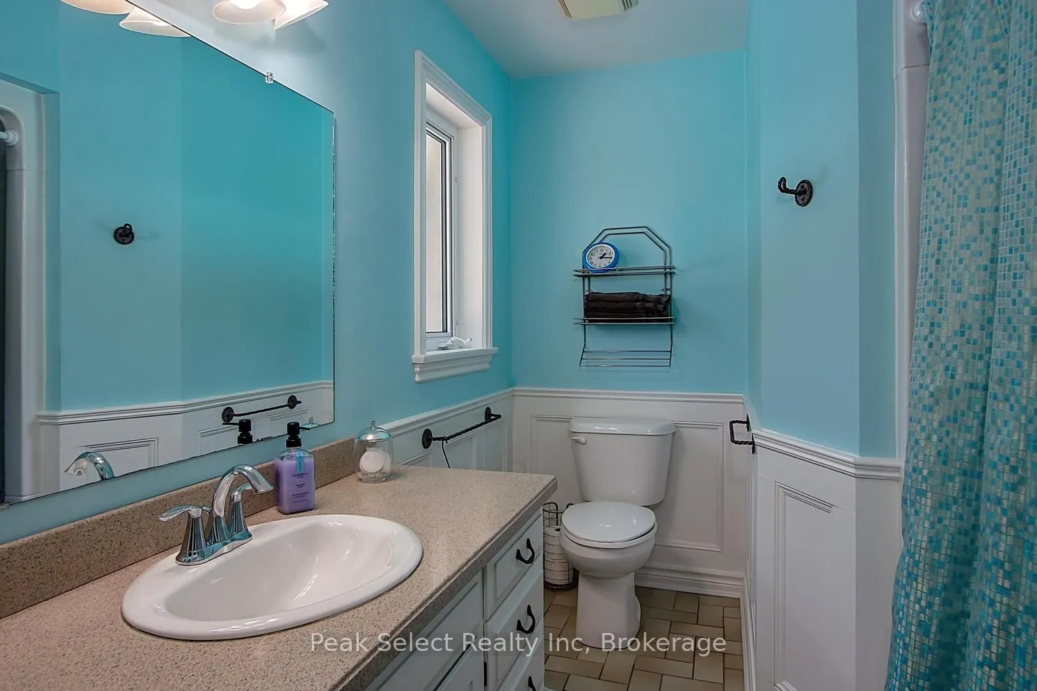 139 Waterloo Street S