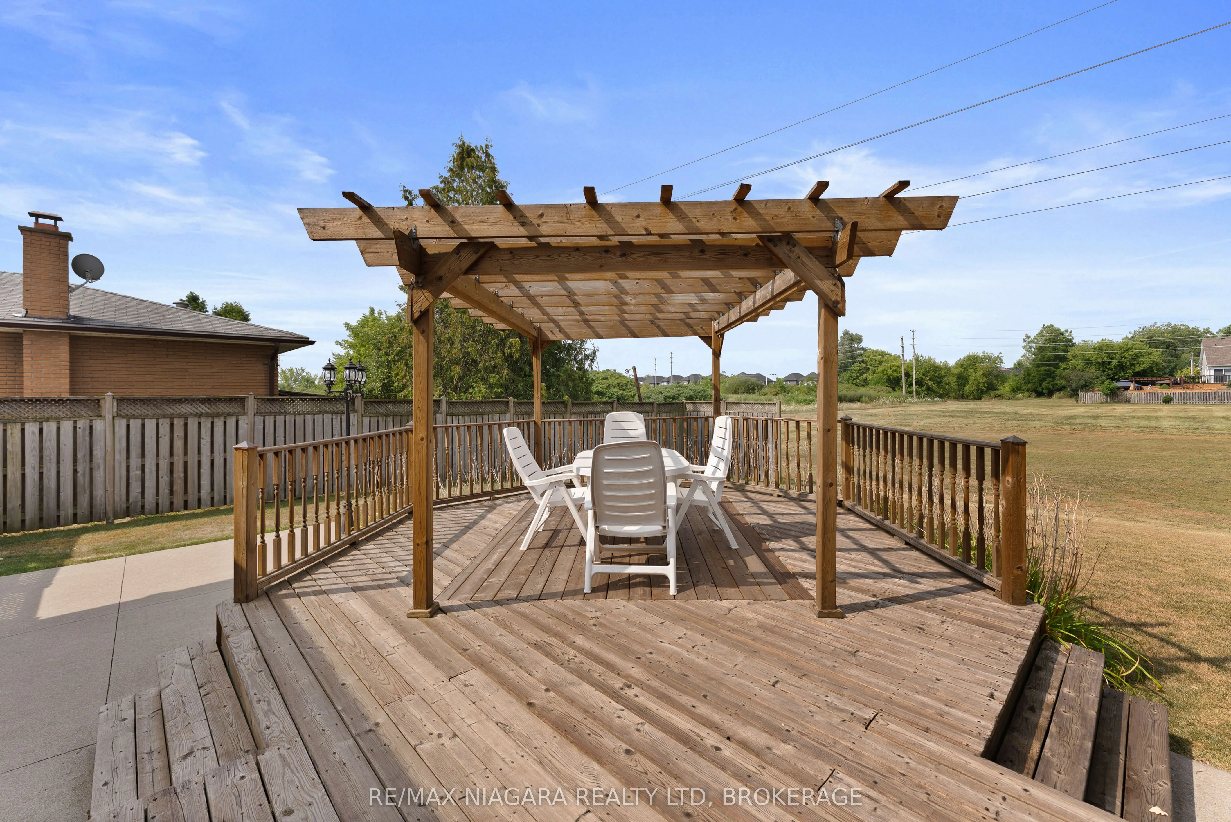 28 Hendershot Avenue