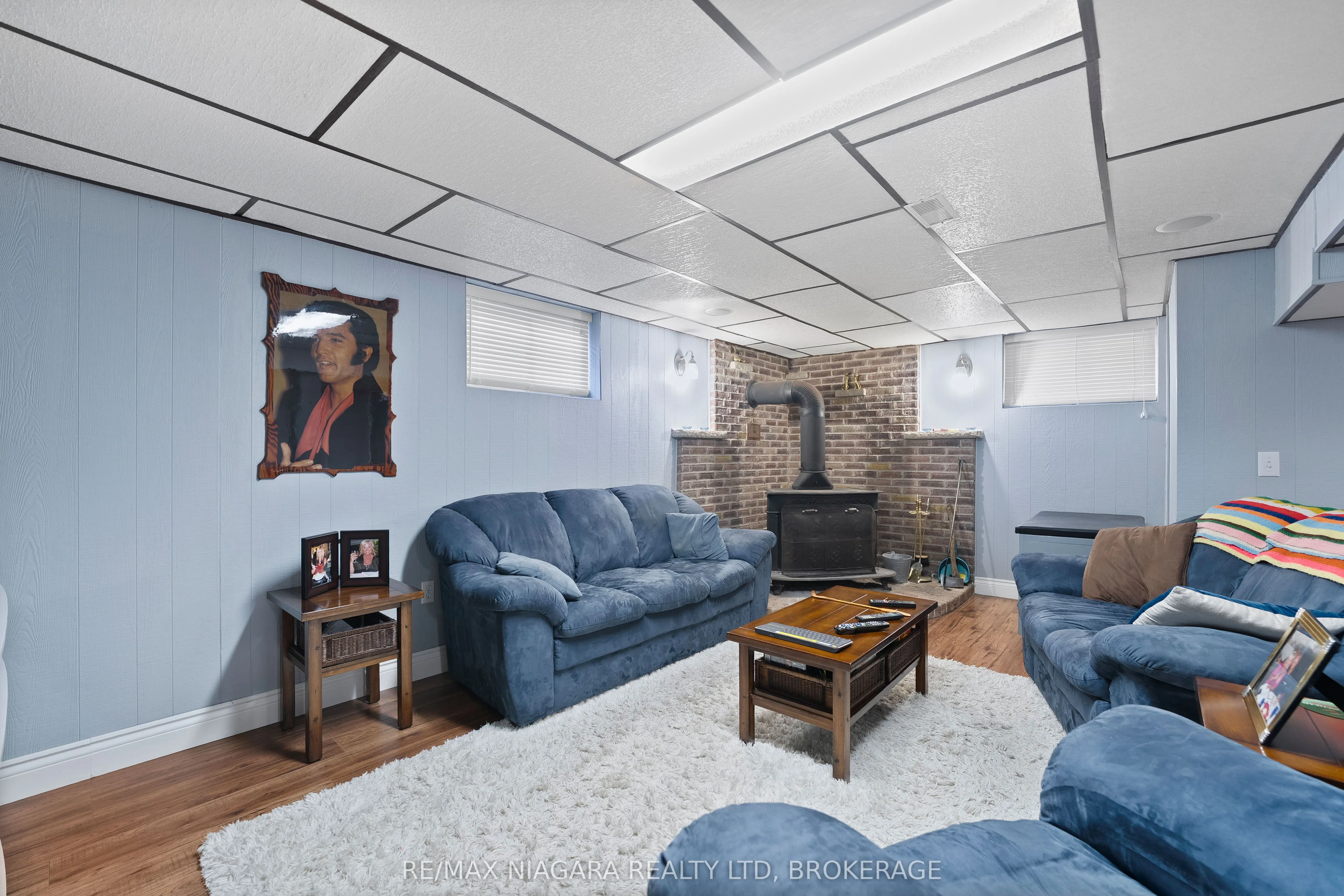 28 Hendershot Avenue