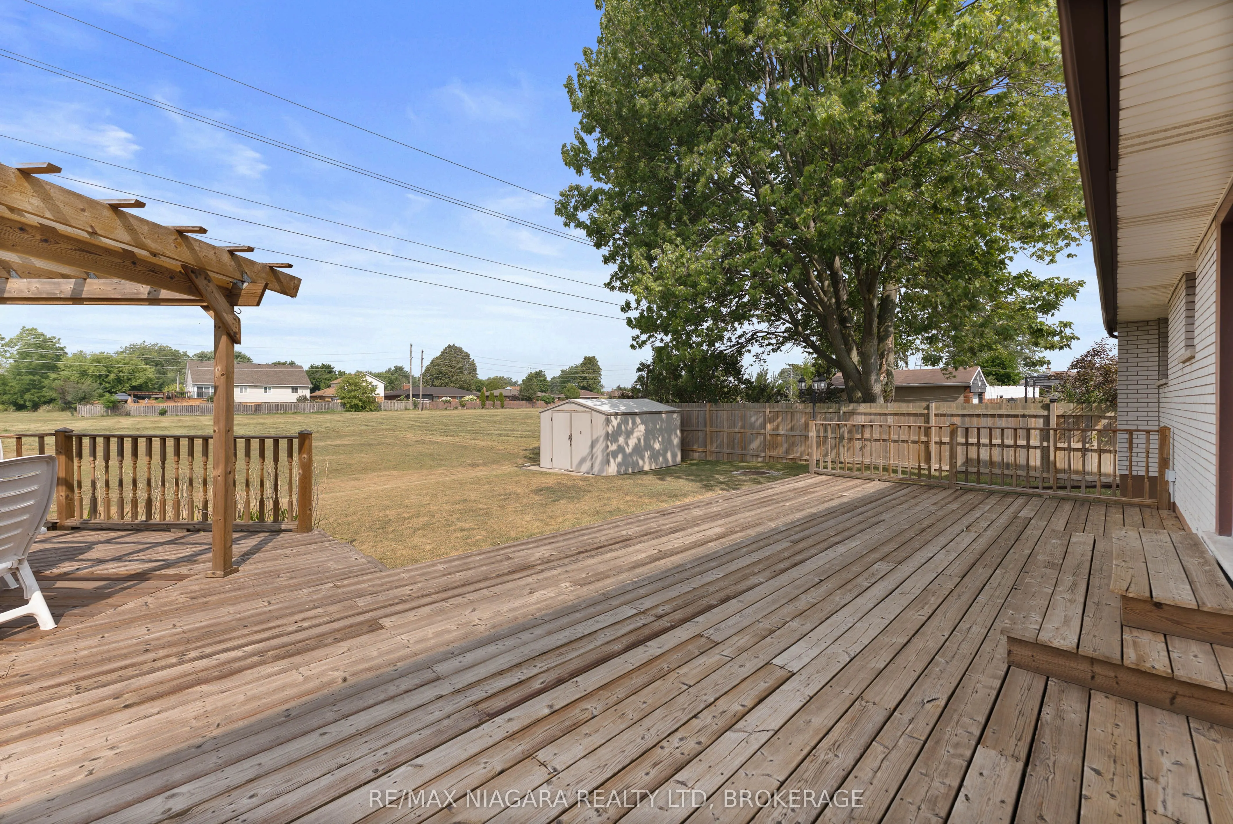 28 Hendershot Avenue