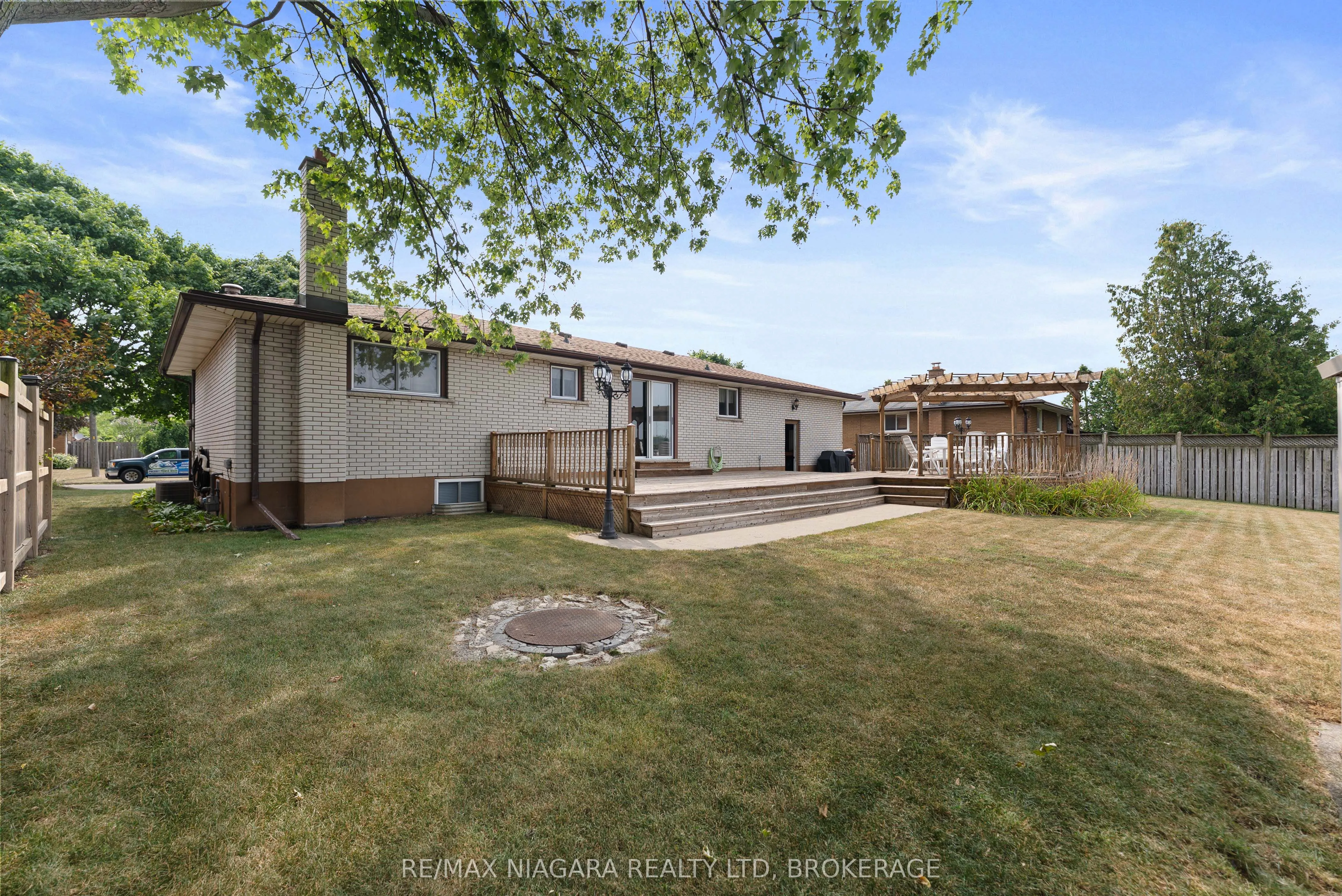 28 Hendershot Avenue