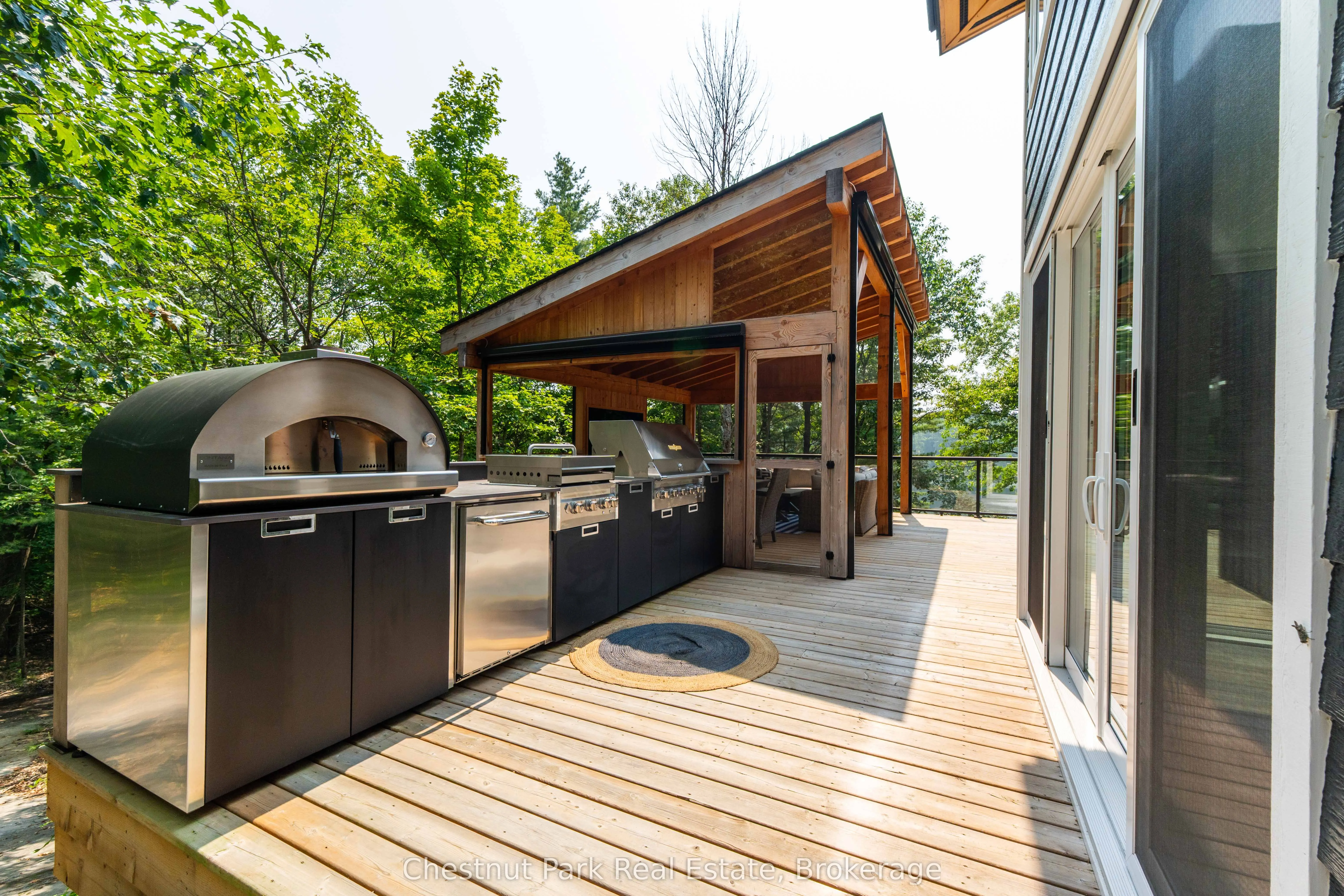 107 Steeles Road