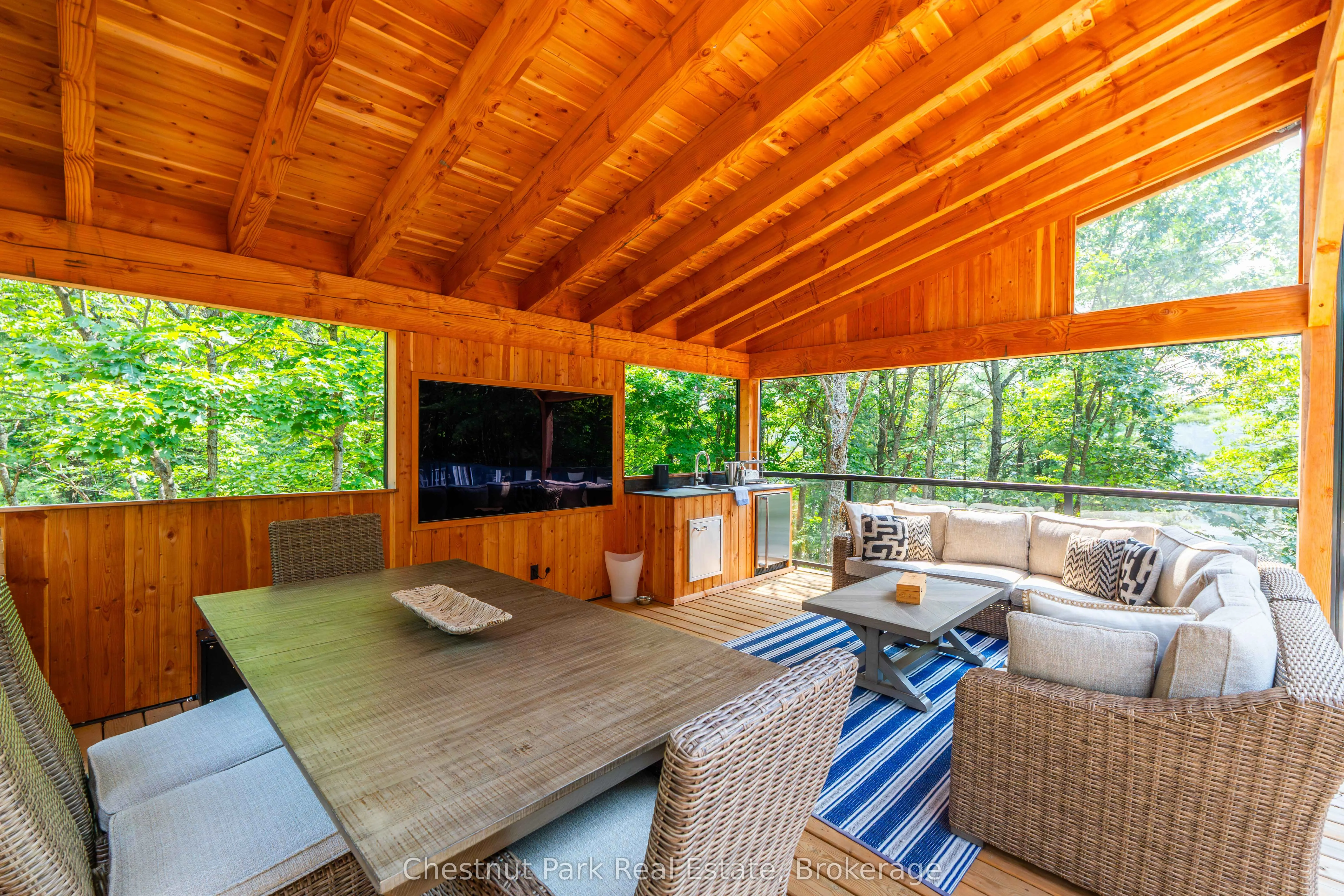 107 Steeles Road