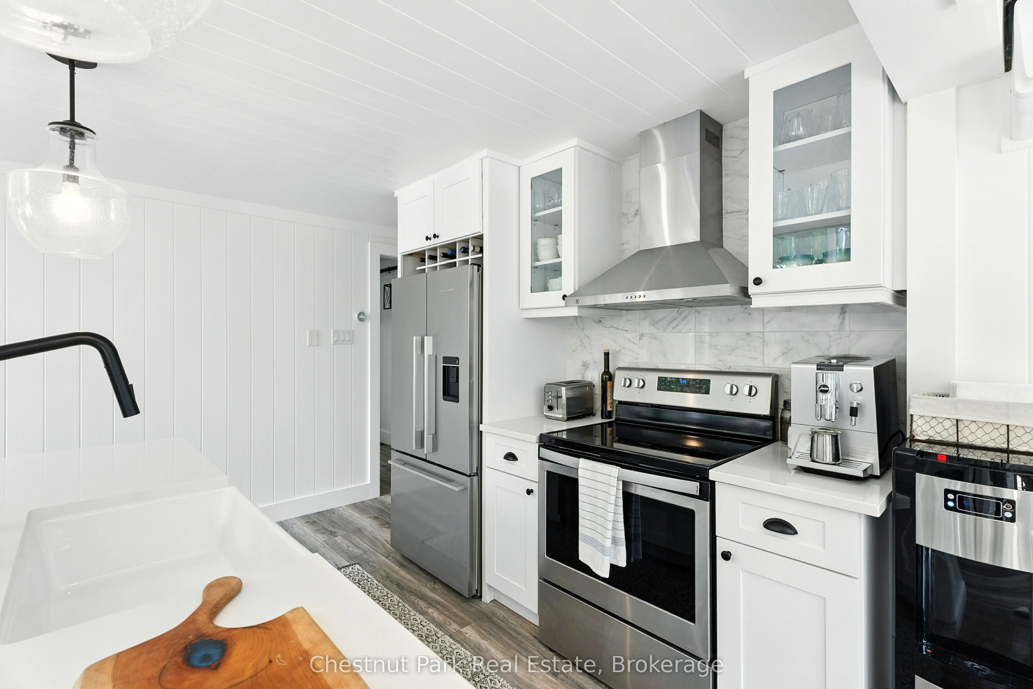 107 Steeles Road