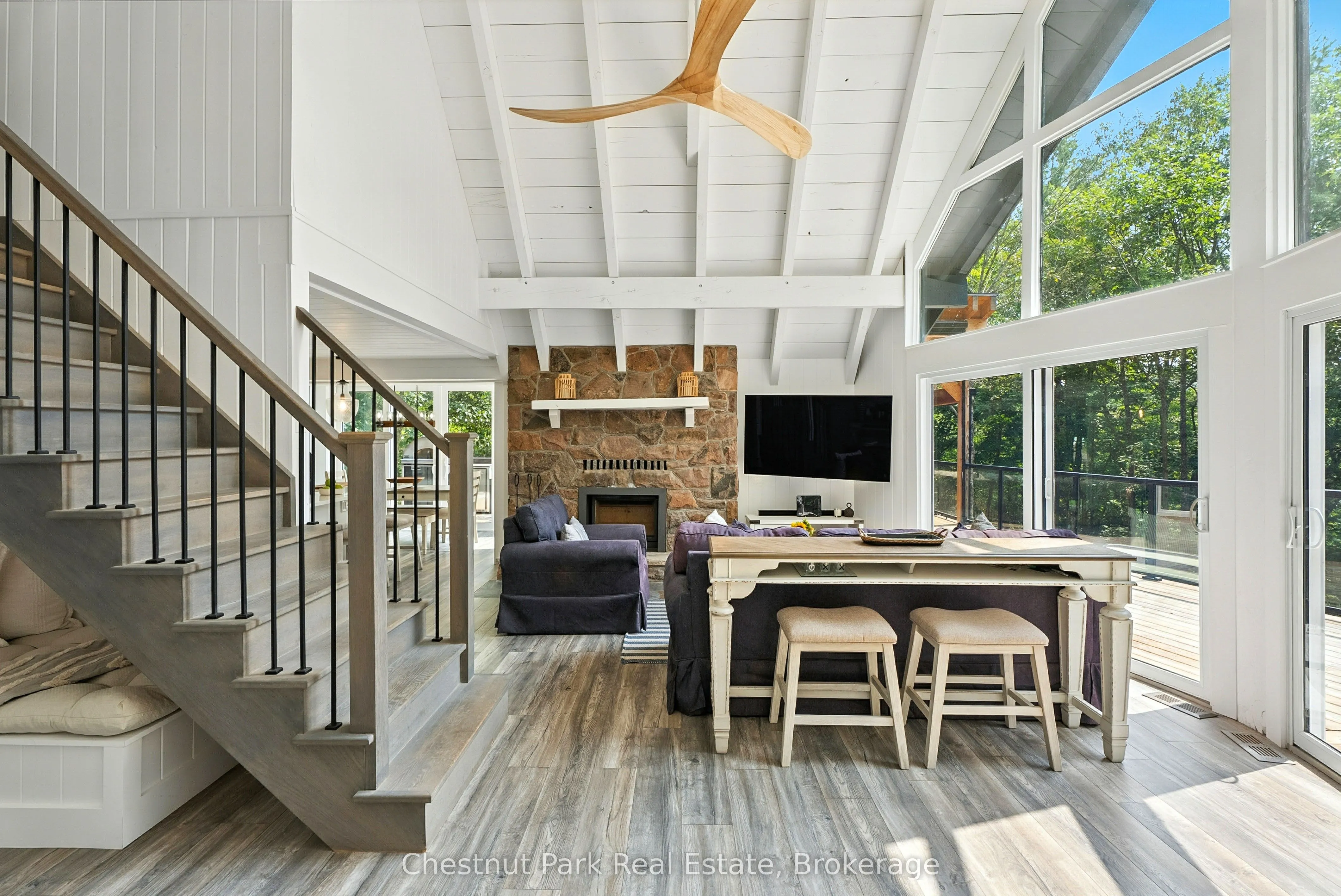 107 Steeles Road