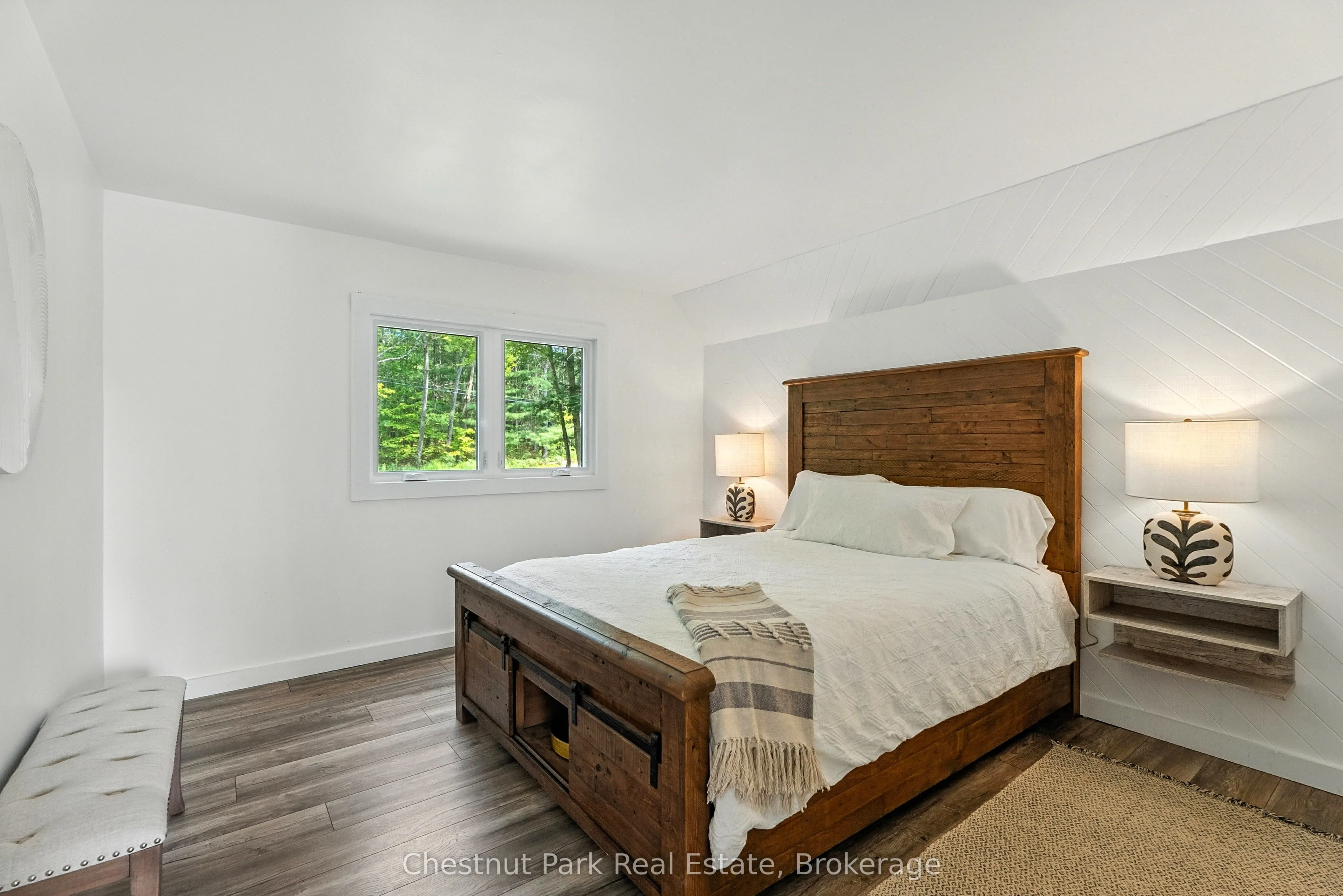 107 Steeles Road
