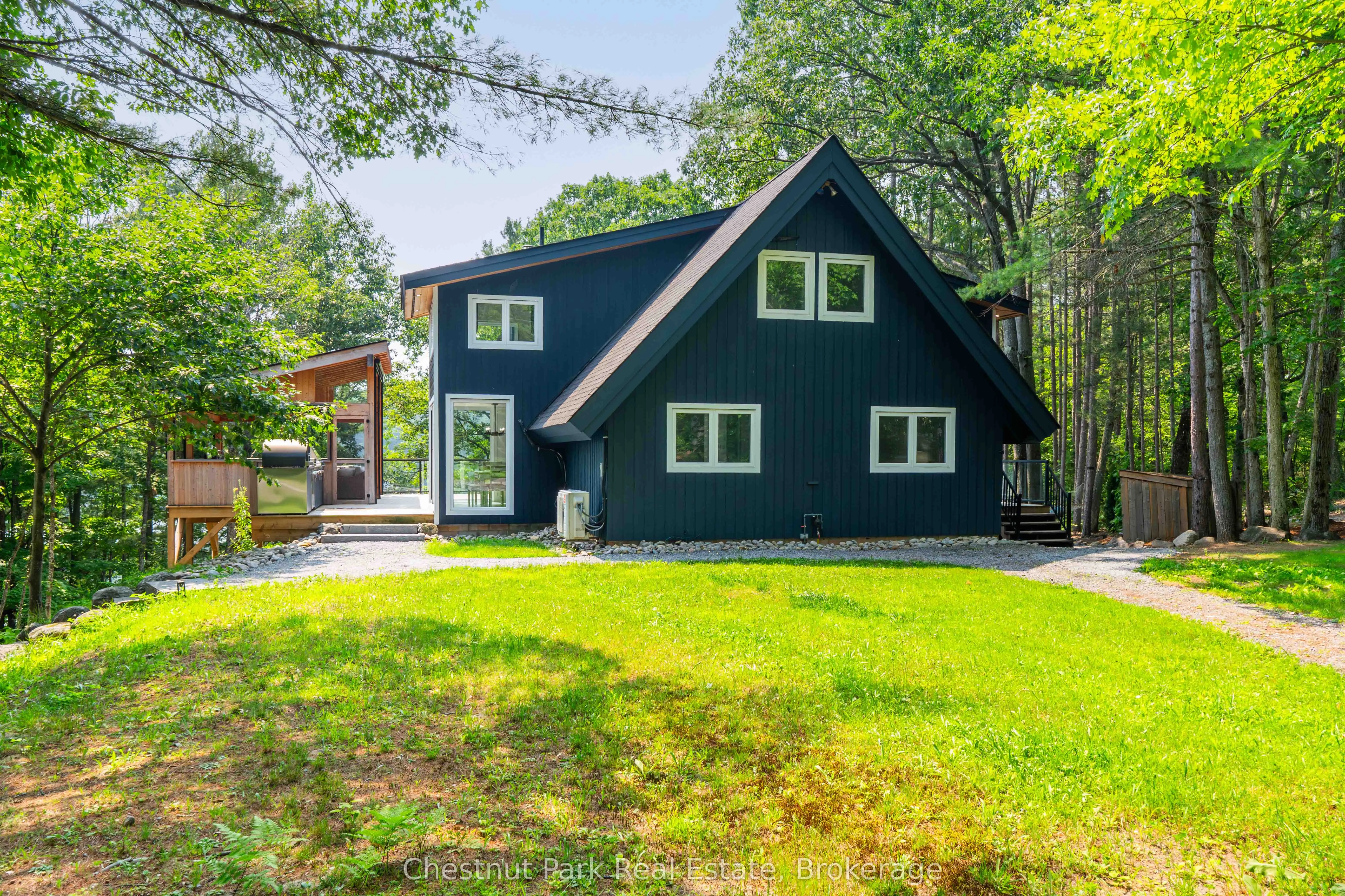 107 Steeles Road