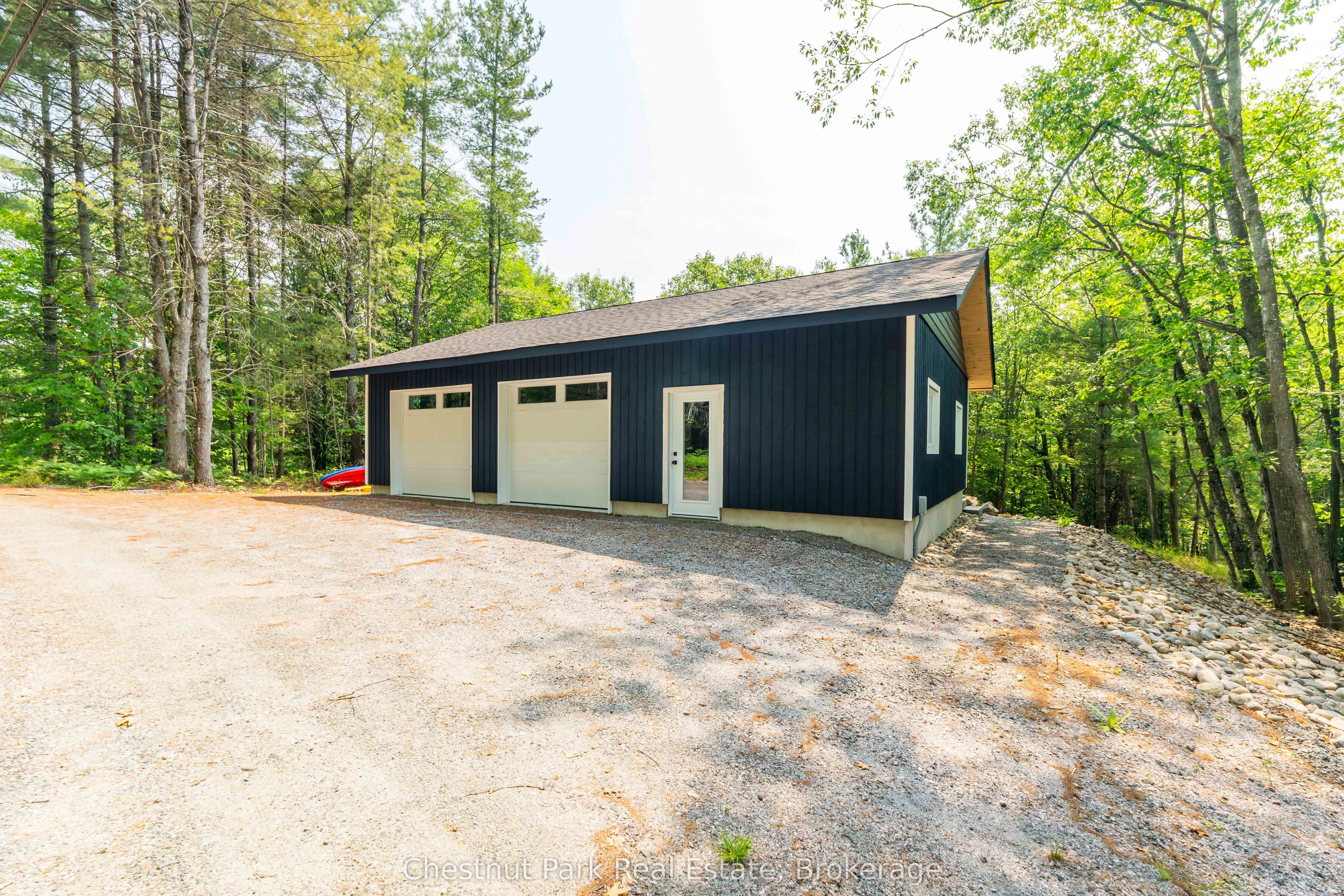 107 Steeles Road