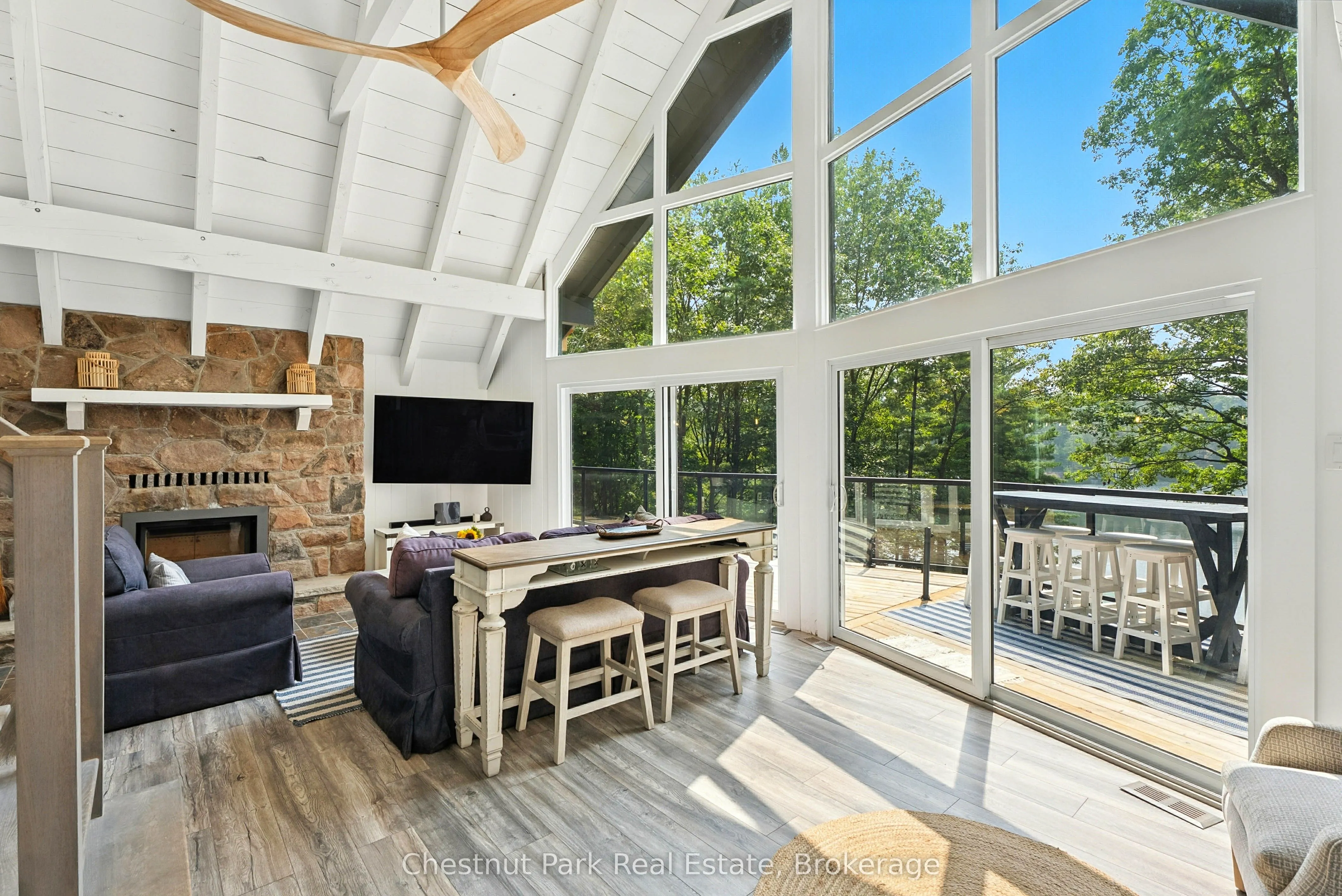 107 Steeles Road