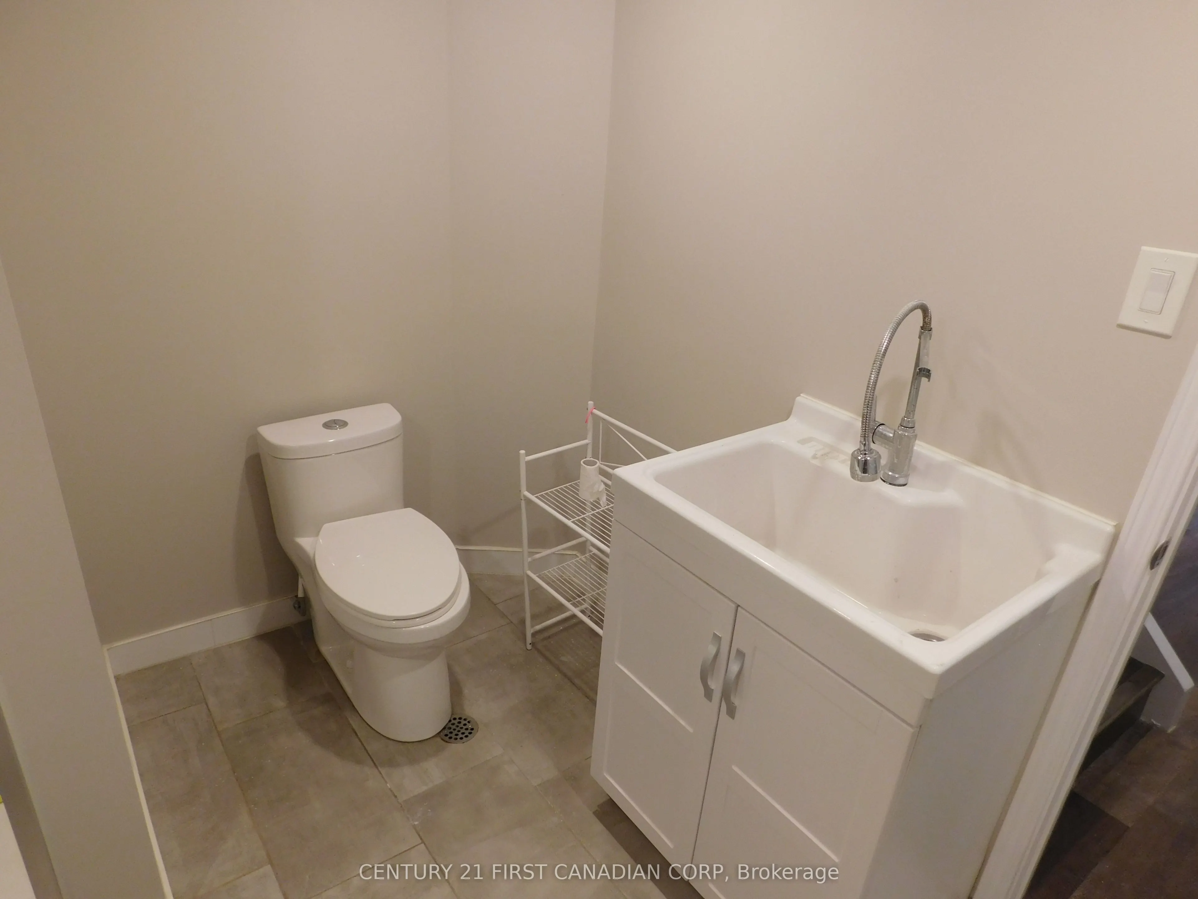 500 Osgoode Drive, #2