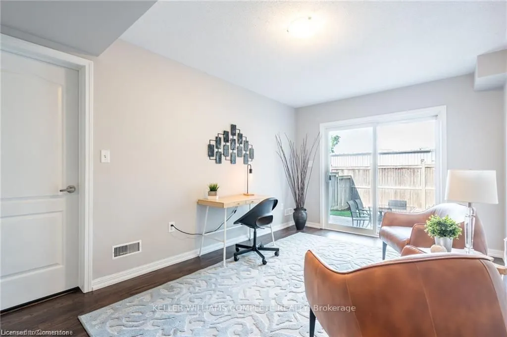 69 Hepworth Crescent