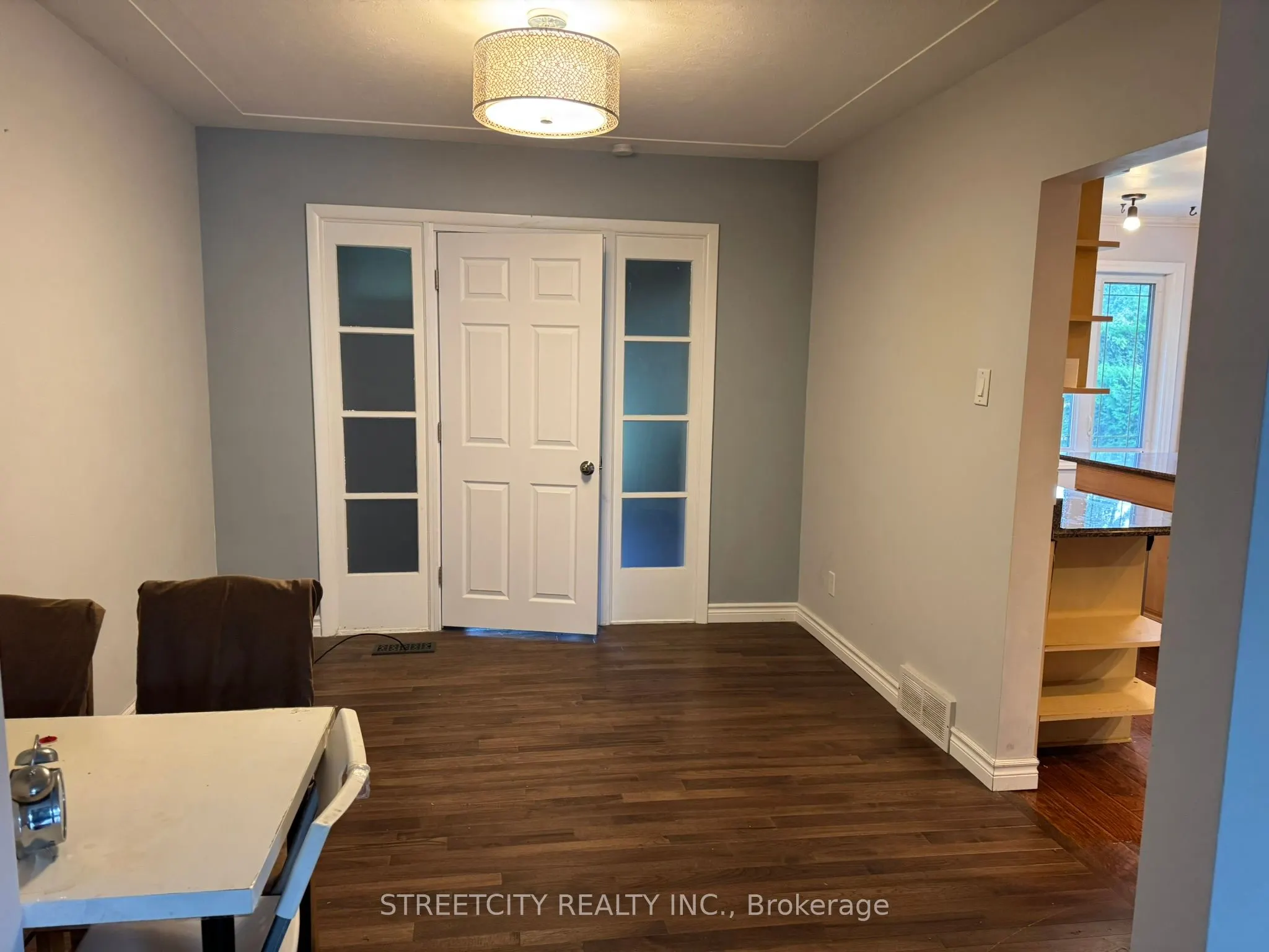 1629 LOUISE Boulevard, #main