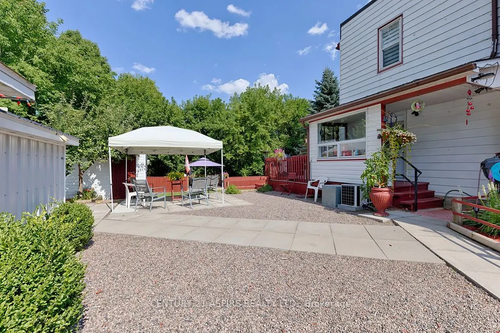 261 Maiden Lane