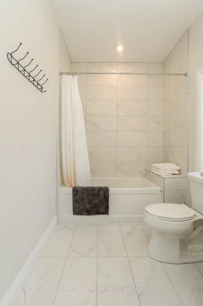 45 Compass Trail