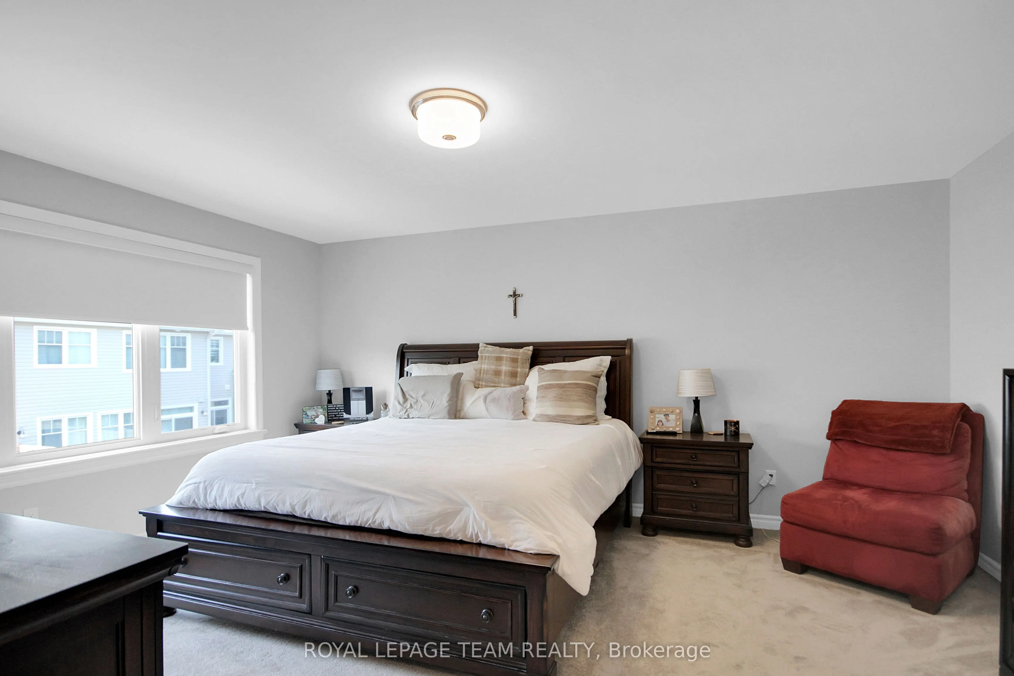 961 Beckton Heights W